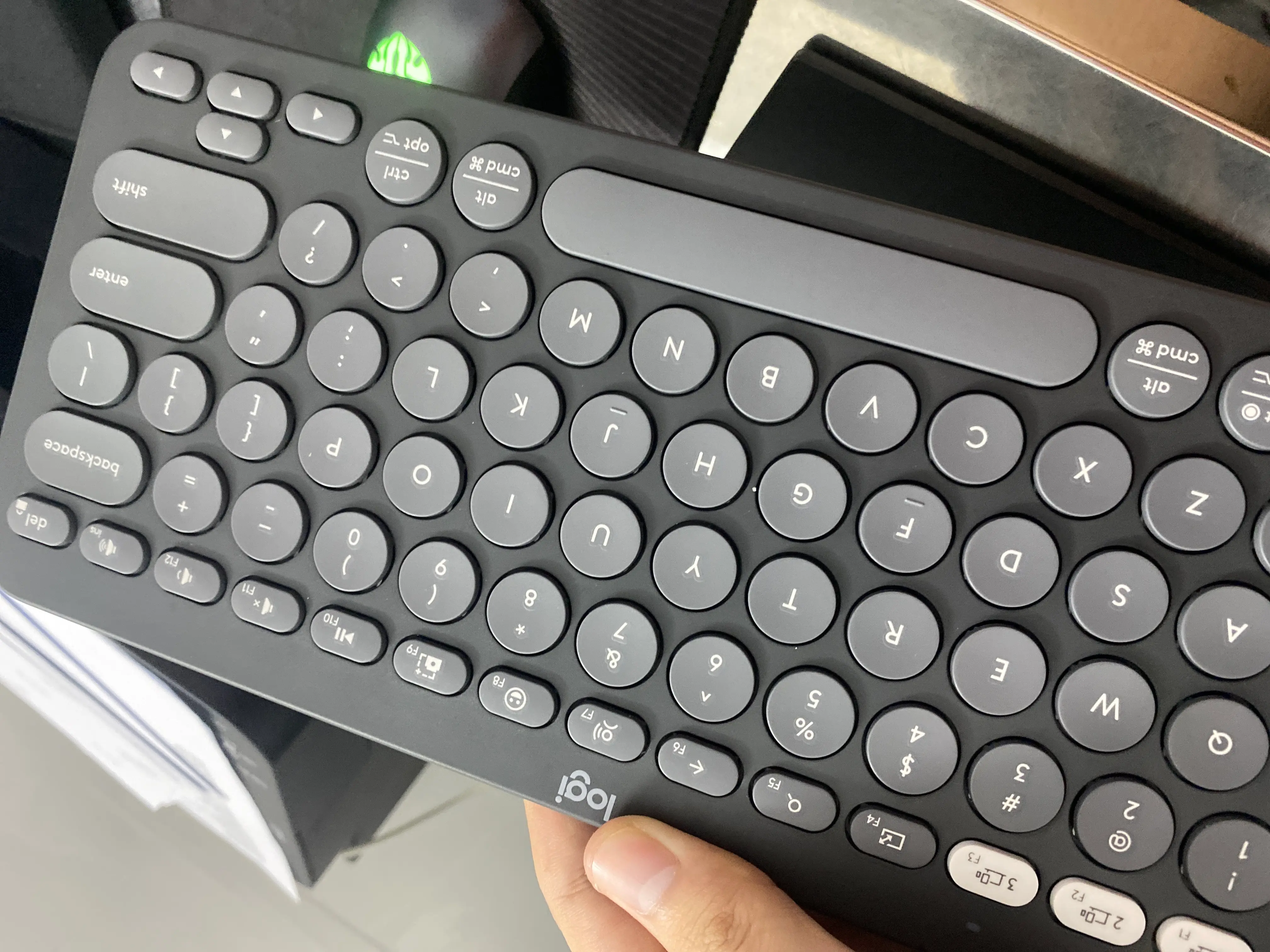 Khách hàng review Bàn Phím Bluetooth Logitech K380s 1