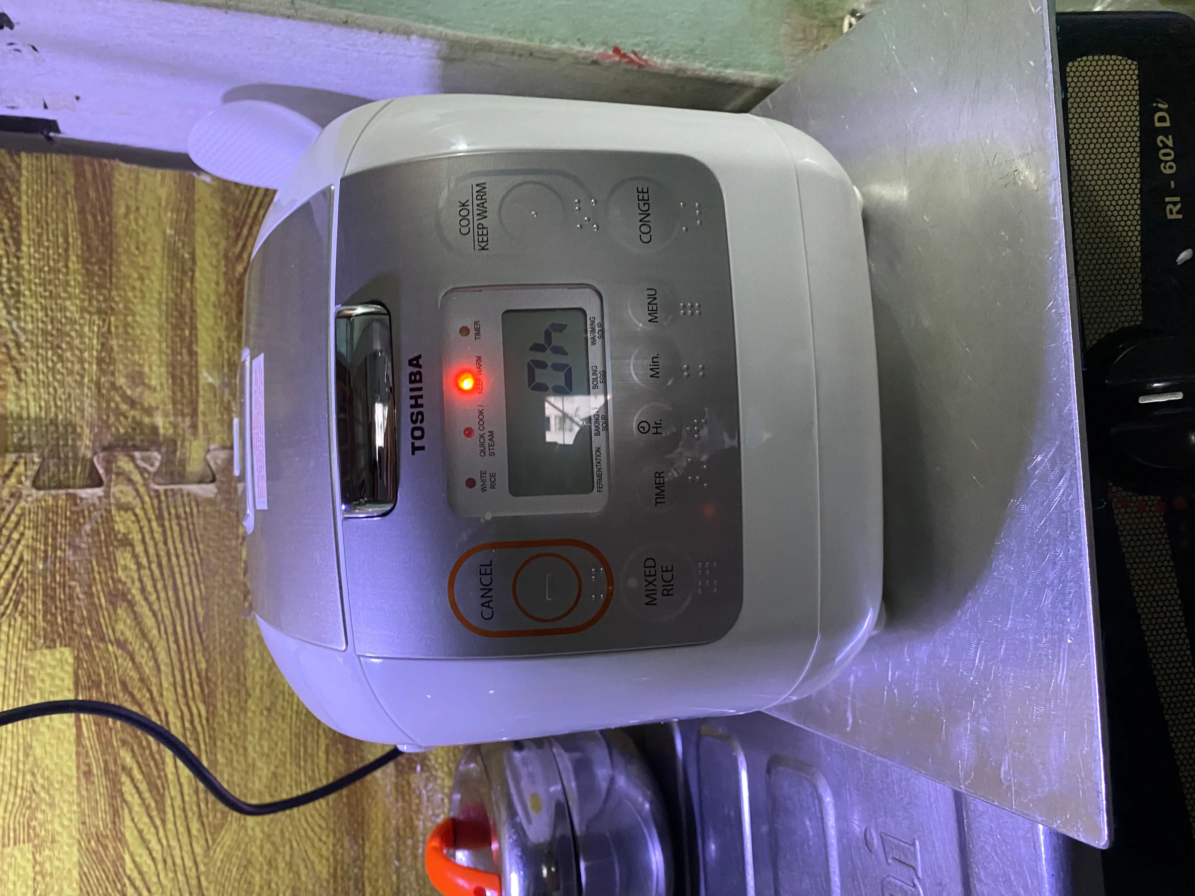 Khách hàng review Nồi cơm điện tử Toshiba 1 lít RC-10NMFVN(WT) 3
