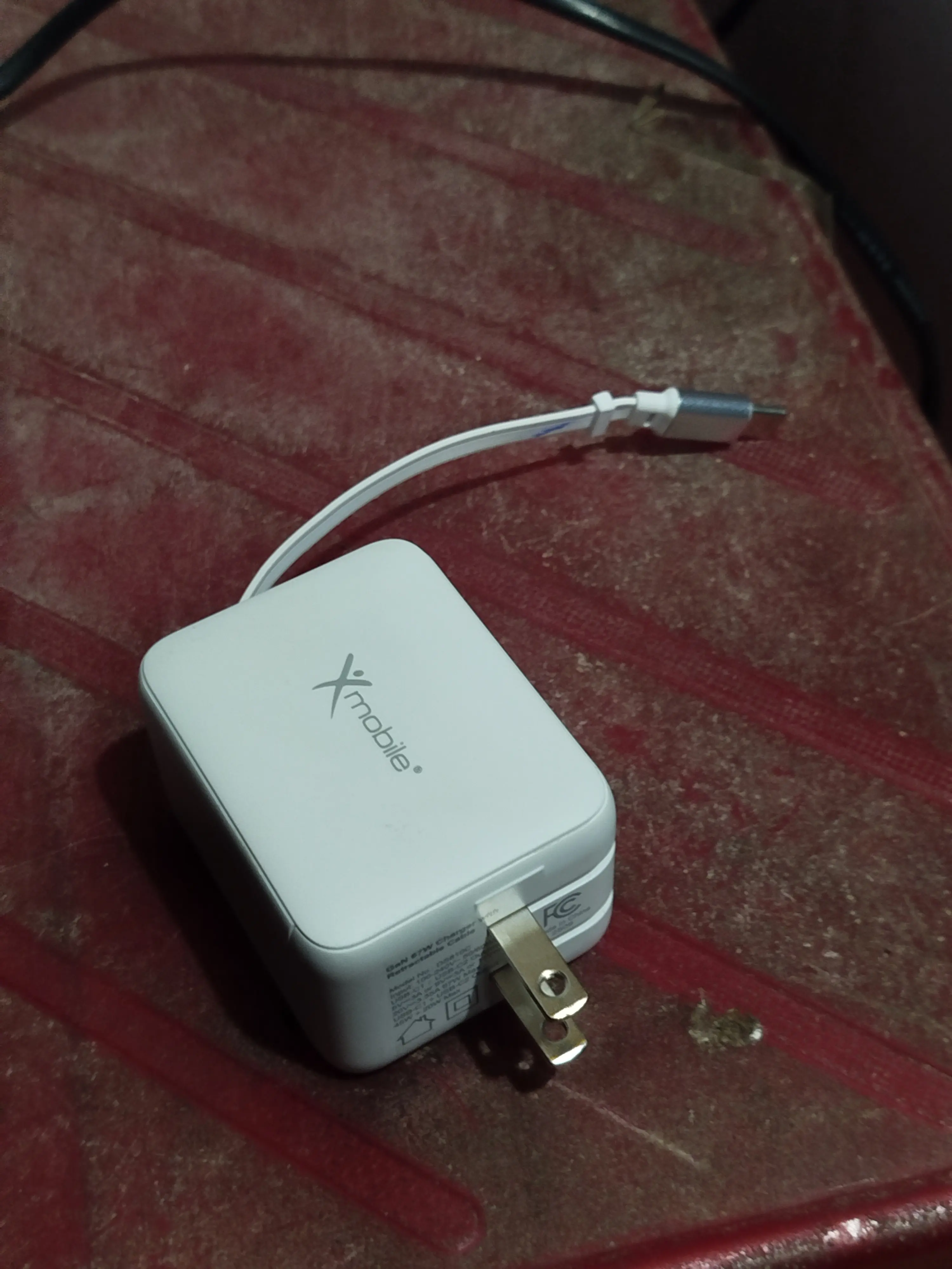 Khách hàng review Sạc nhanh 2 cổng Type-C PD 67W Xmobile DS810C kèm cáp dây rút Type C 3