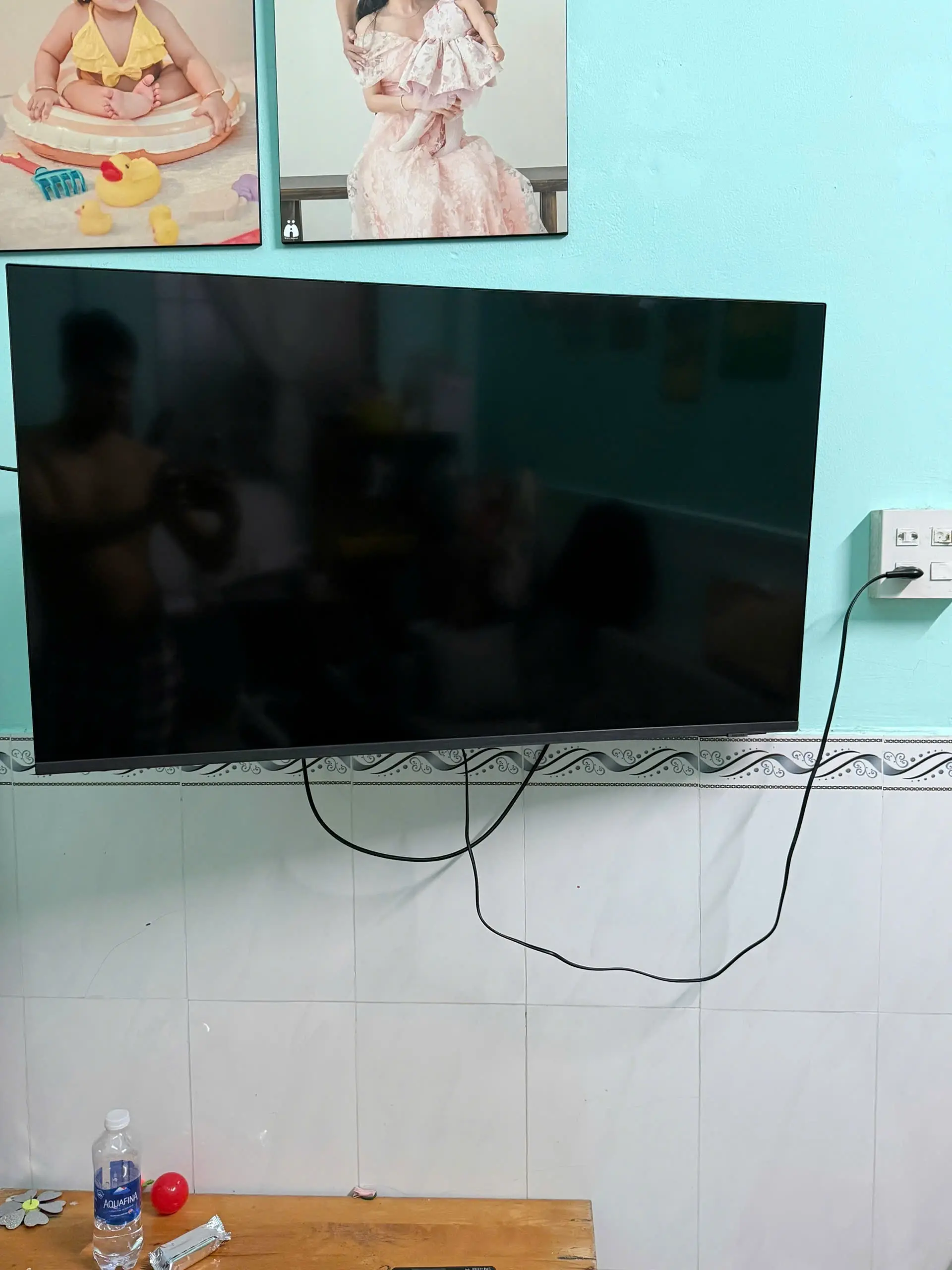 Khách hàng review Smart Tivi Crystal UHD Samsung 4K 43 inch UA43U8550F 3