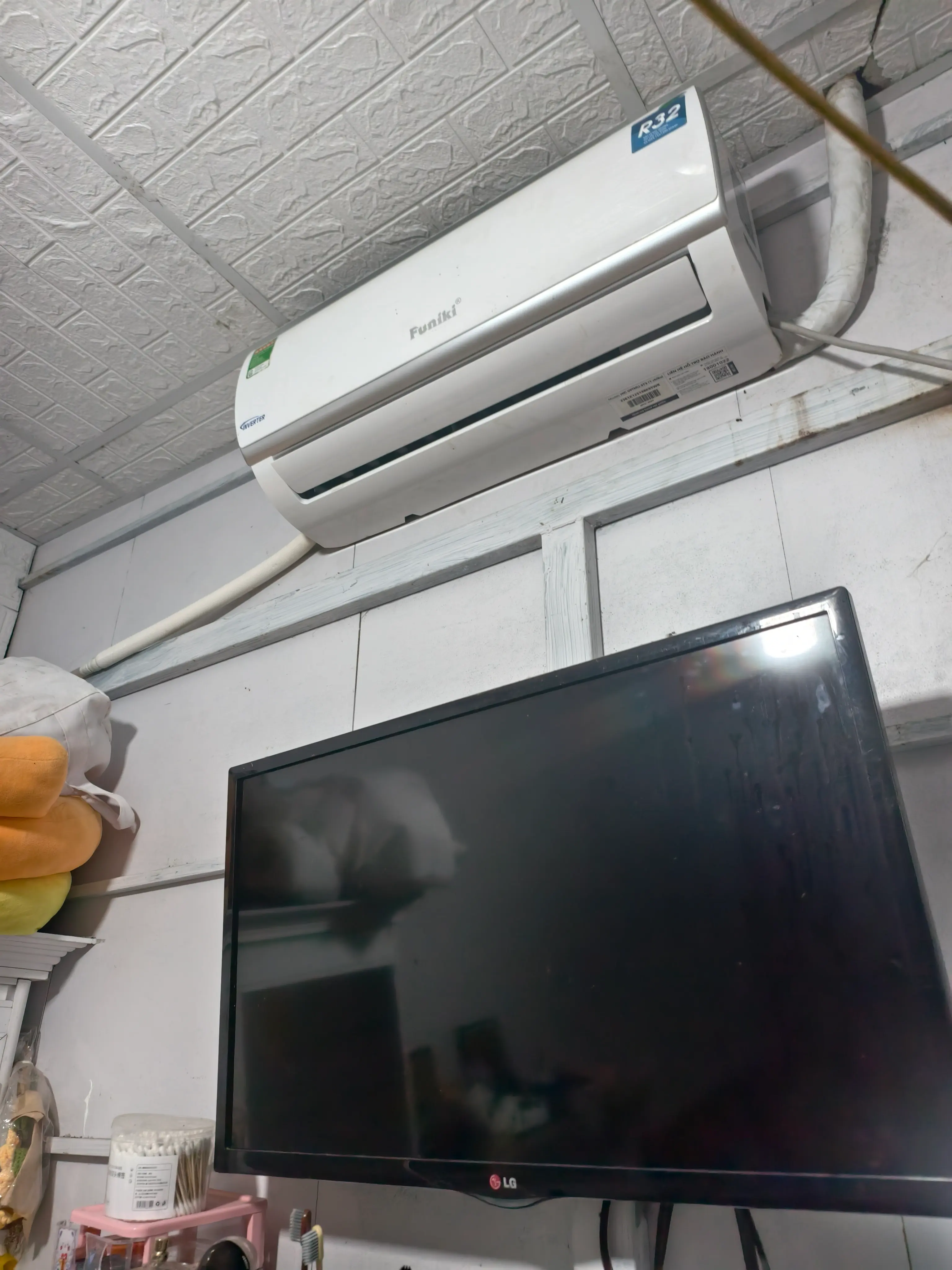 Khách hàng review Máy lạnh Funiki Inverter 1 HP HIC09TMU.ST3 10