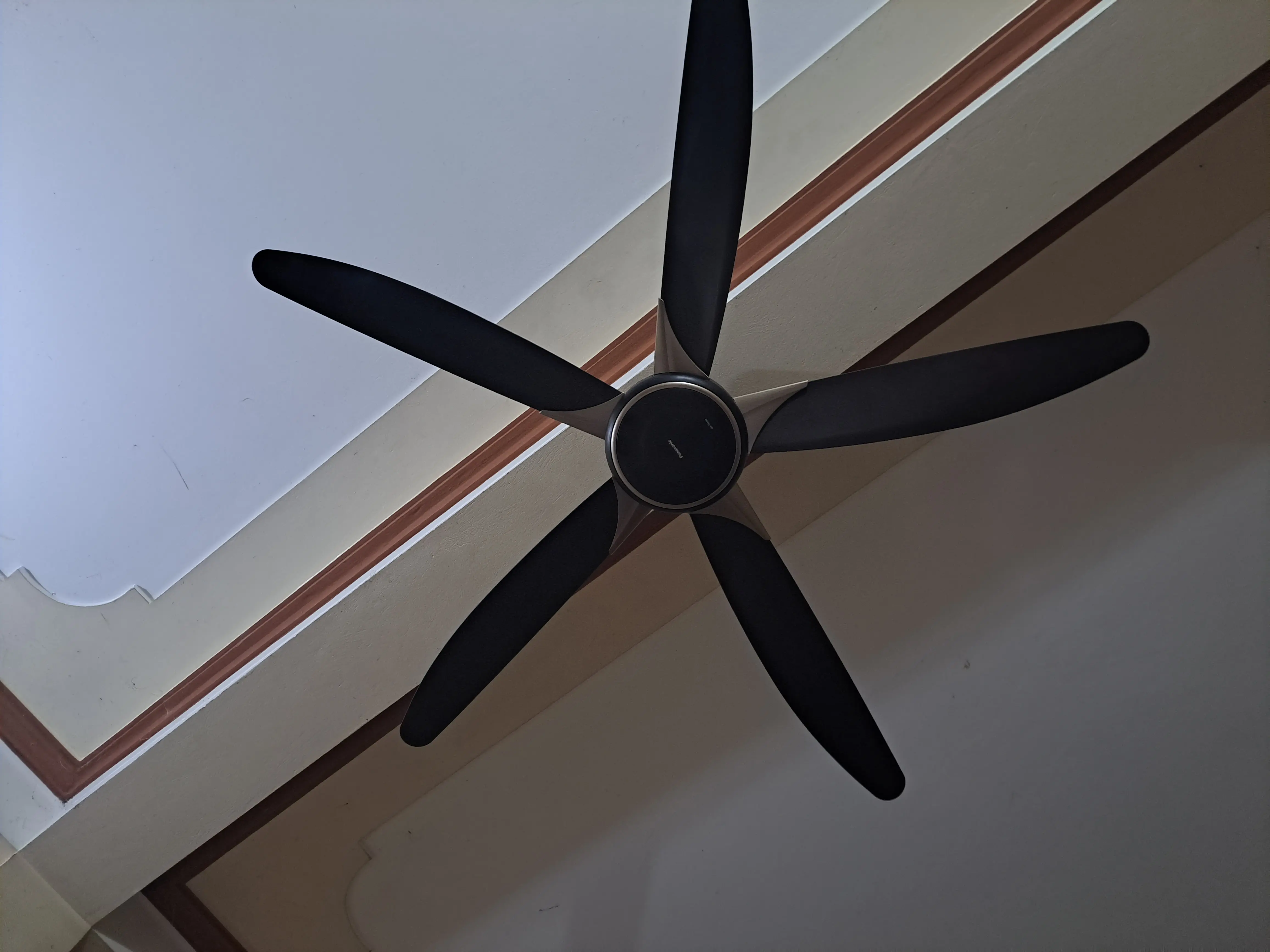 Khách hàng review Quạt trần Panasonic 5 cánh F-60GDS-B 40W 1