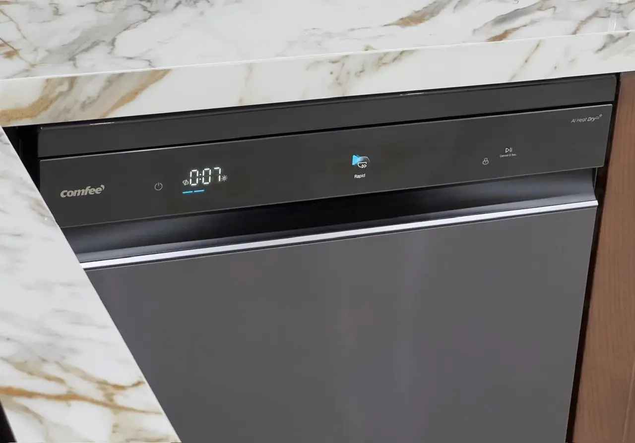 Khách hàng review Máy rửa chén độc lập Comfee CDWEF1533GB-WU-VN 10