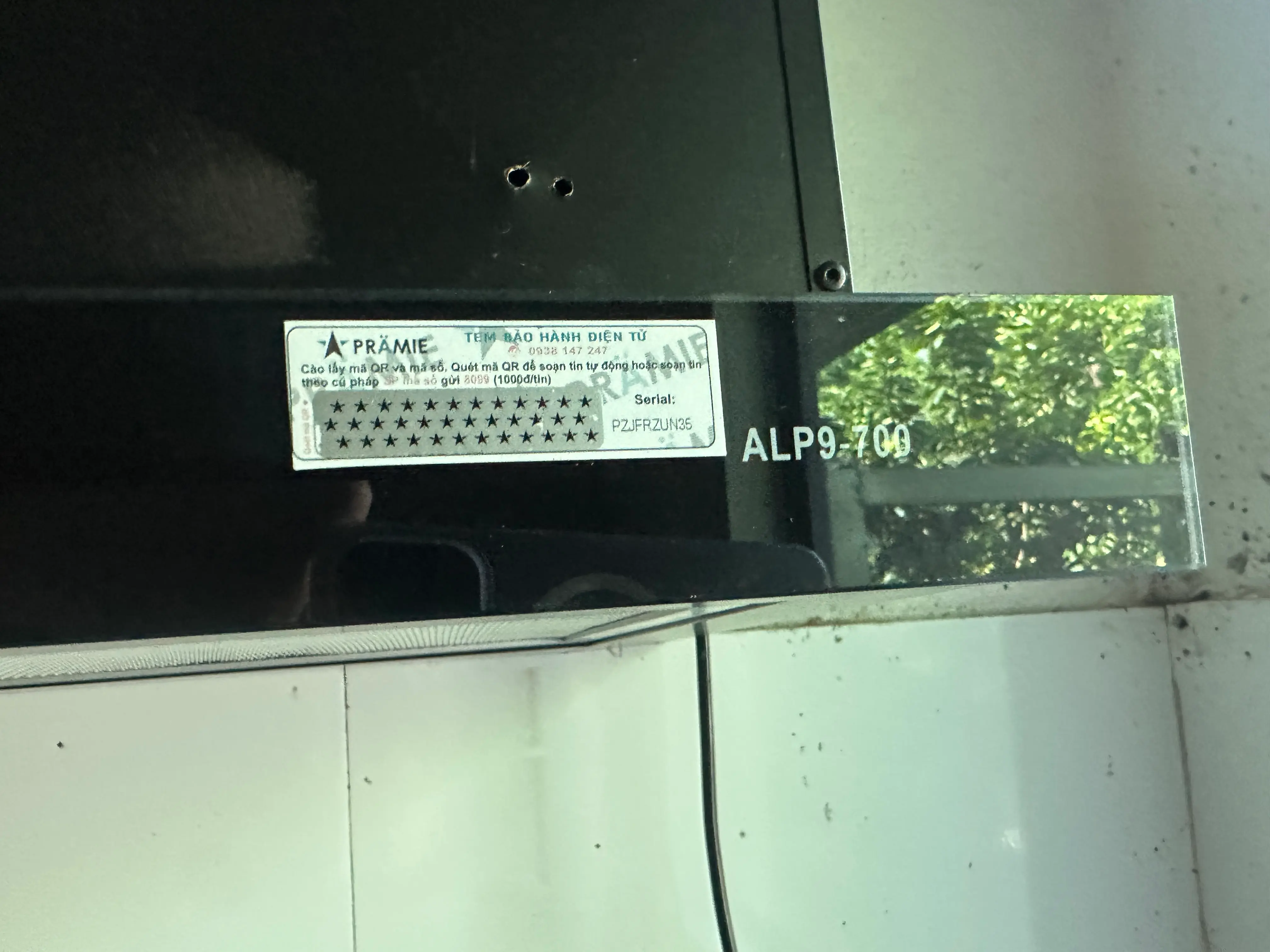 Khách hàng review Máy hút mùi âm tủ Pramie ALP9-700 3
