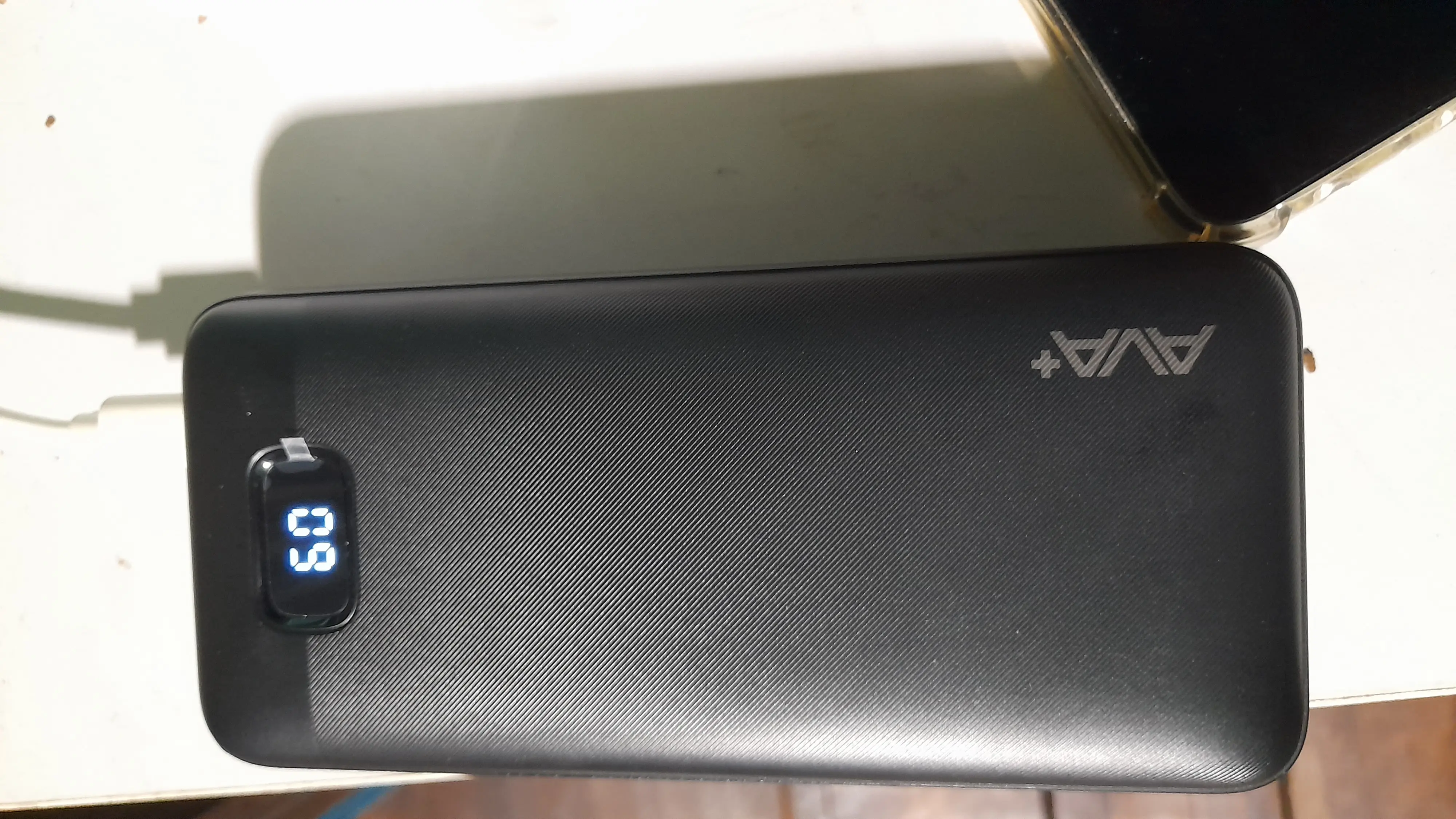 Khách hàng review Pin sạc dự phòng Polymer 20000mAh Type C 10.5W AVA  JP311 kèm cáp Lightning và Type C 2
