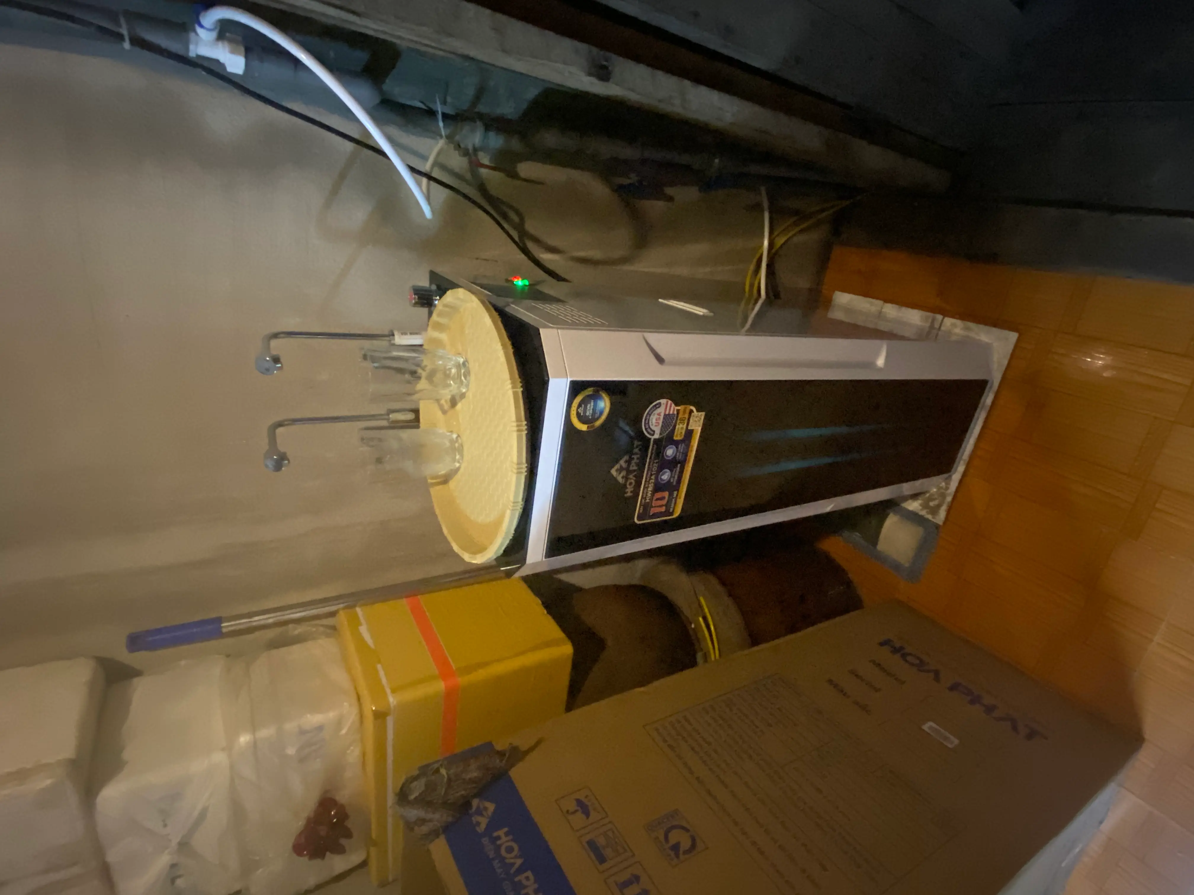 Khách hàng review Máy lọc nước RO nóng nguội lạnh Hydrogen Hòa Phát HWBS3A 1021 10 lõi 5