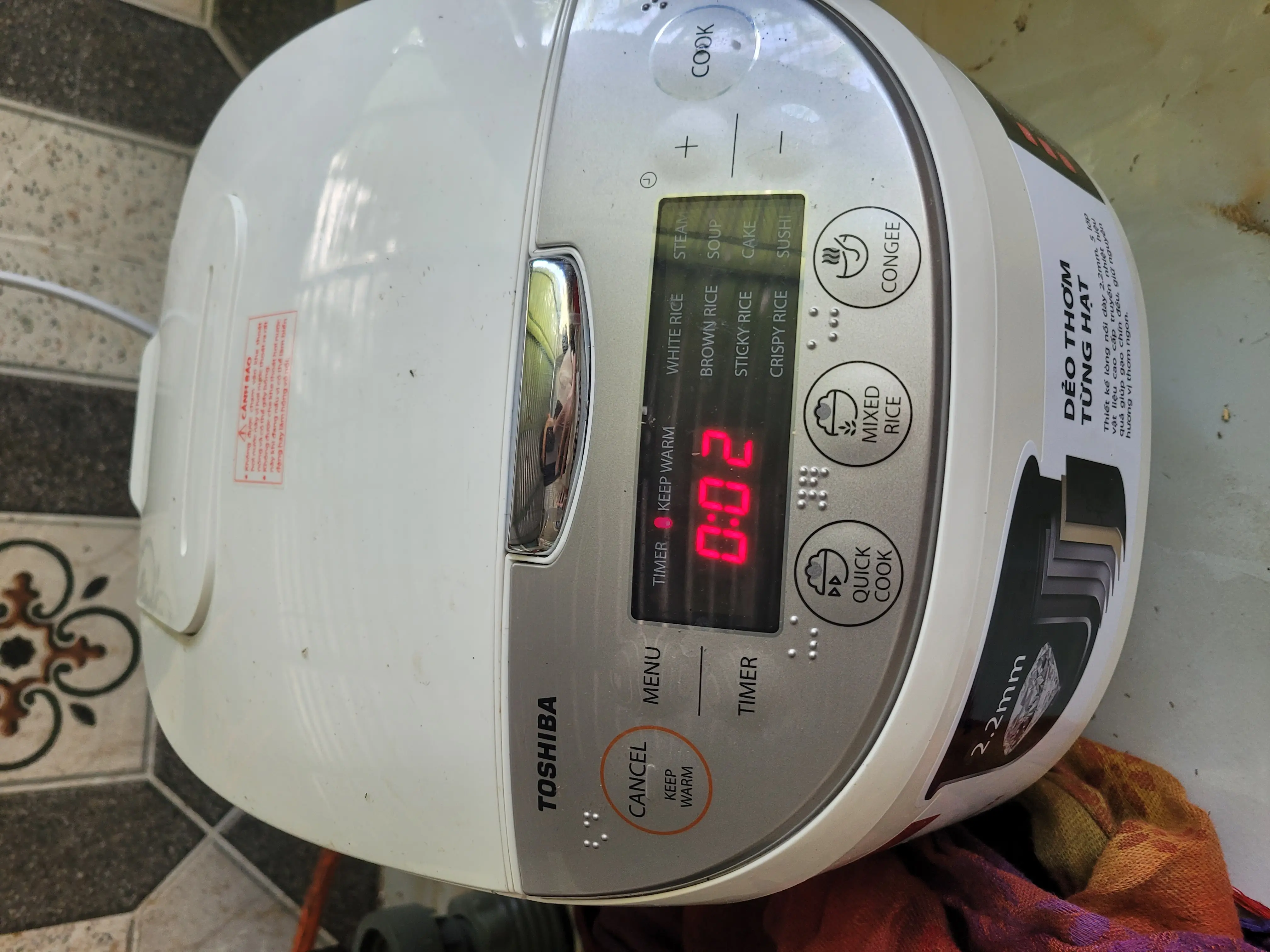 Khách hàng review Nồi cơm điện tử Toshiba 1.8 lít RC-18DH2PV(W) 1