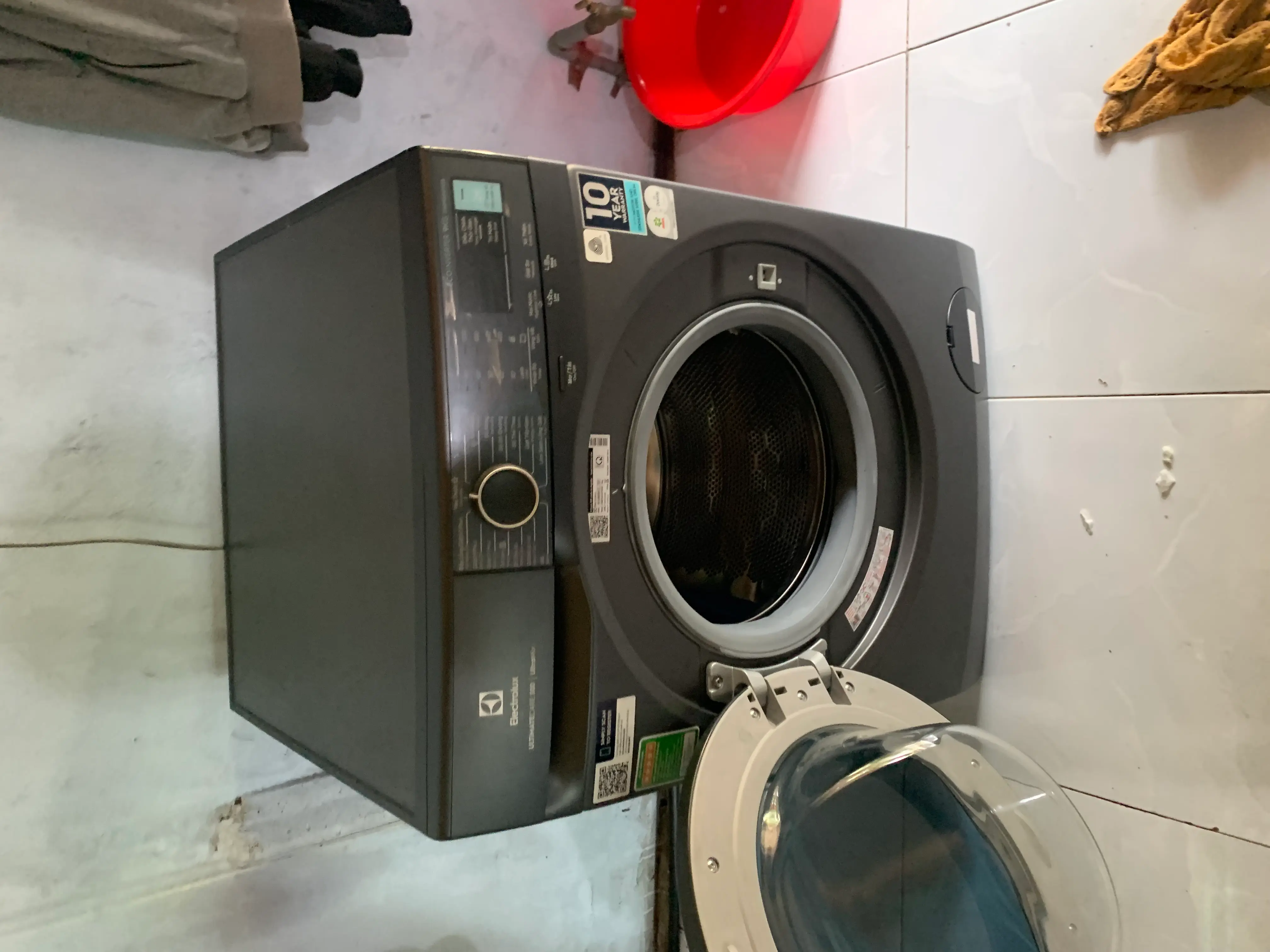 Khách hàng review Máy giặt Electrolux UltimateCare 500 Inverter 9 kg EWF9024P5SB 3