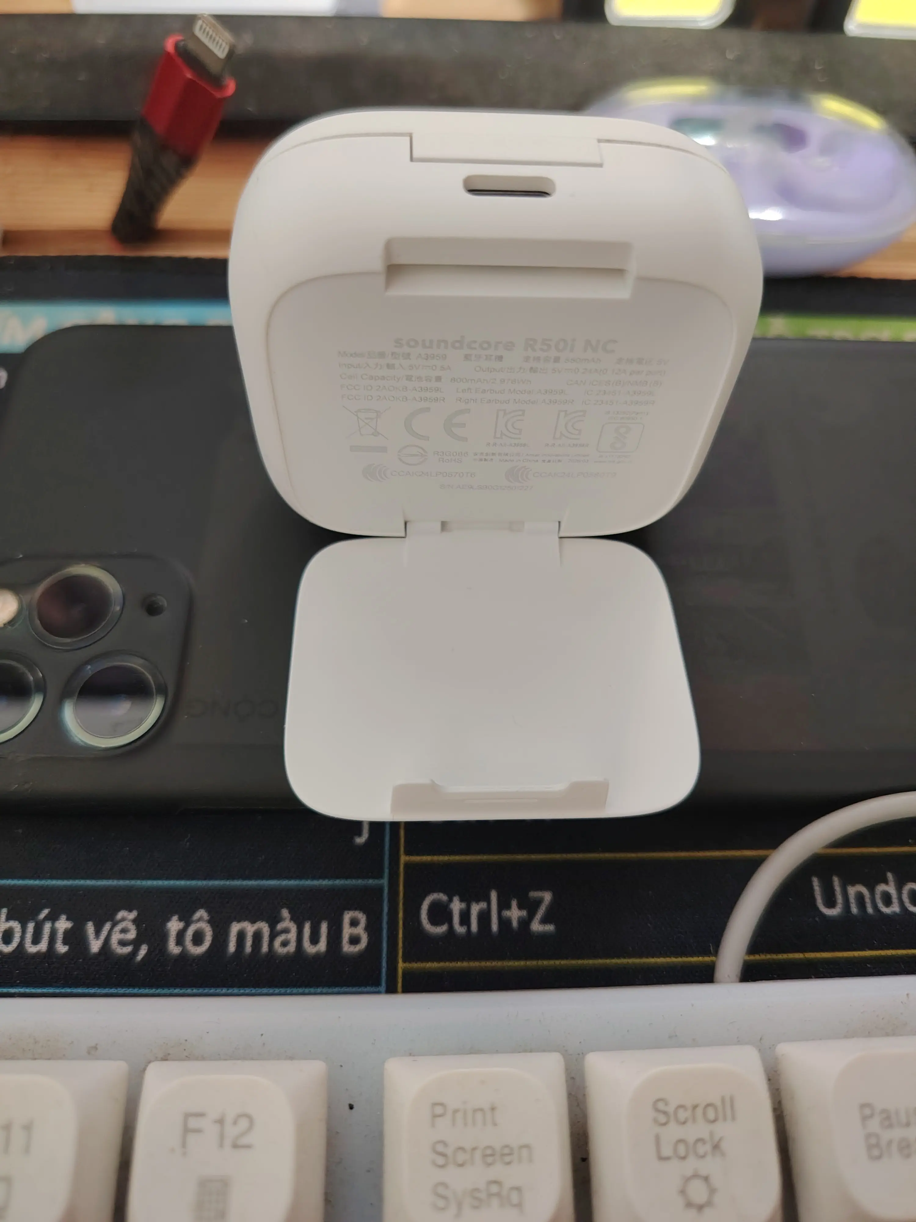 Khách hàng review Tai nghe Bluetooth True Wireless soundcore R50i NC A3959 2