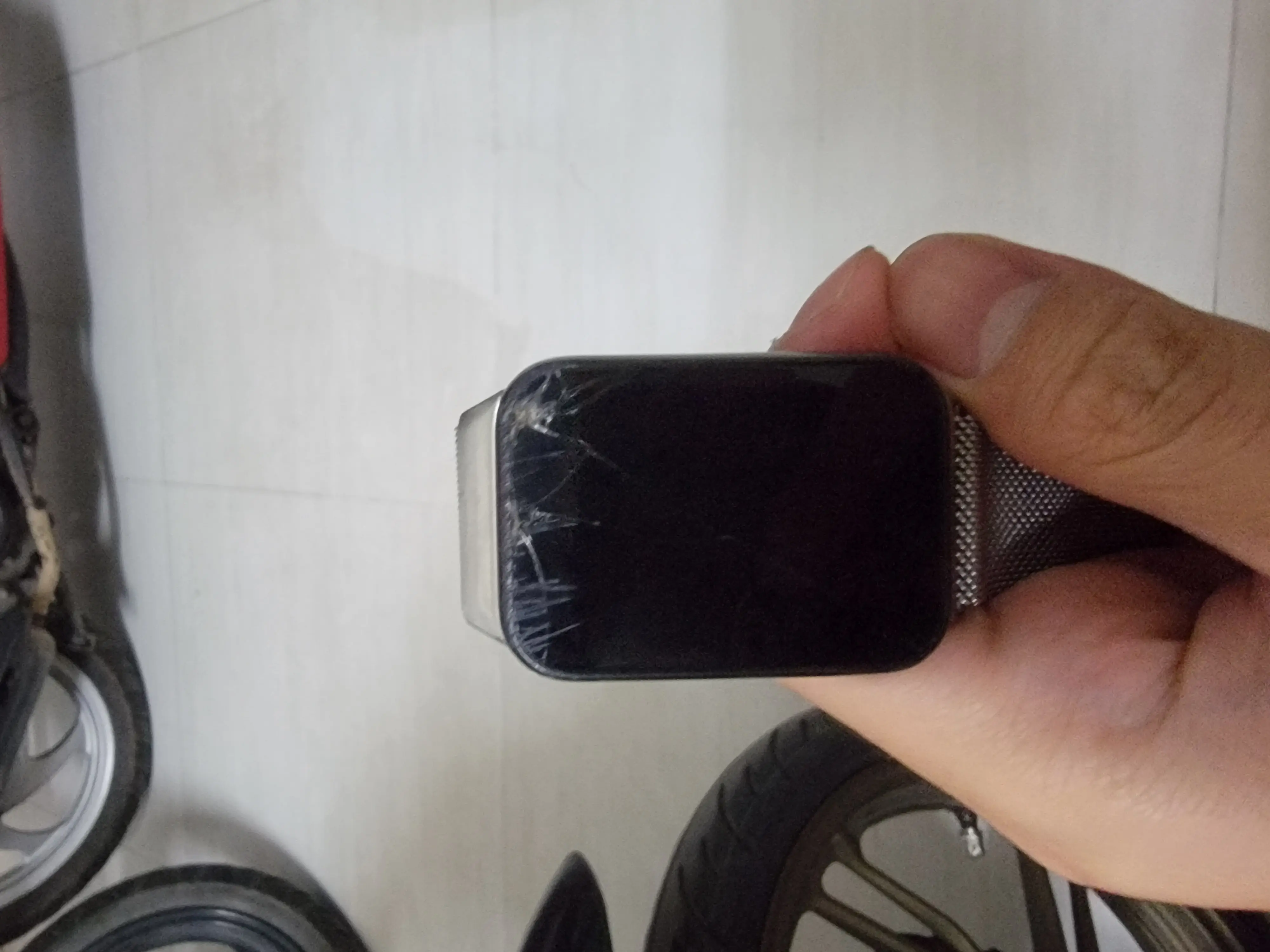 Khách hàng review Vòng đeo tay thông minh Mi Band 8 Pro 1