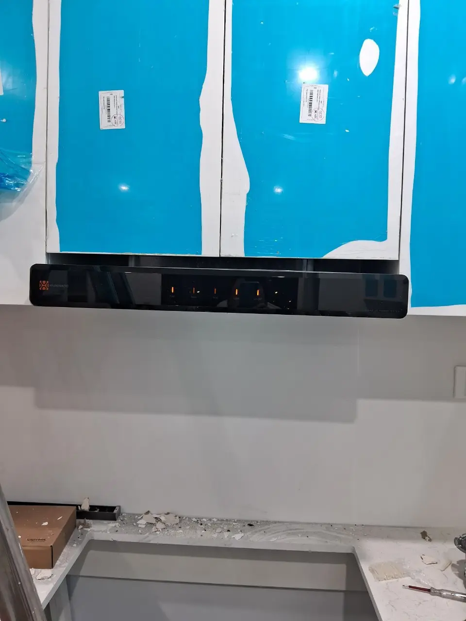 Khách hàng review Máy hút mùi áp tường Hawonkoo HRH-702 12