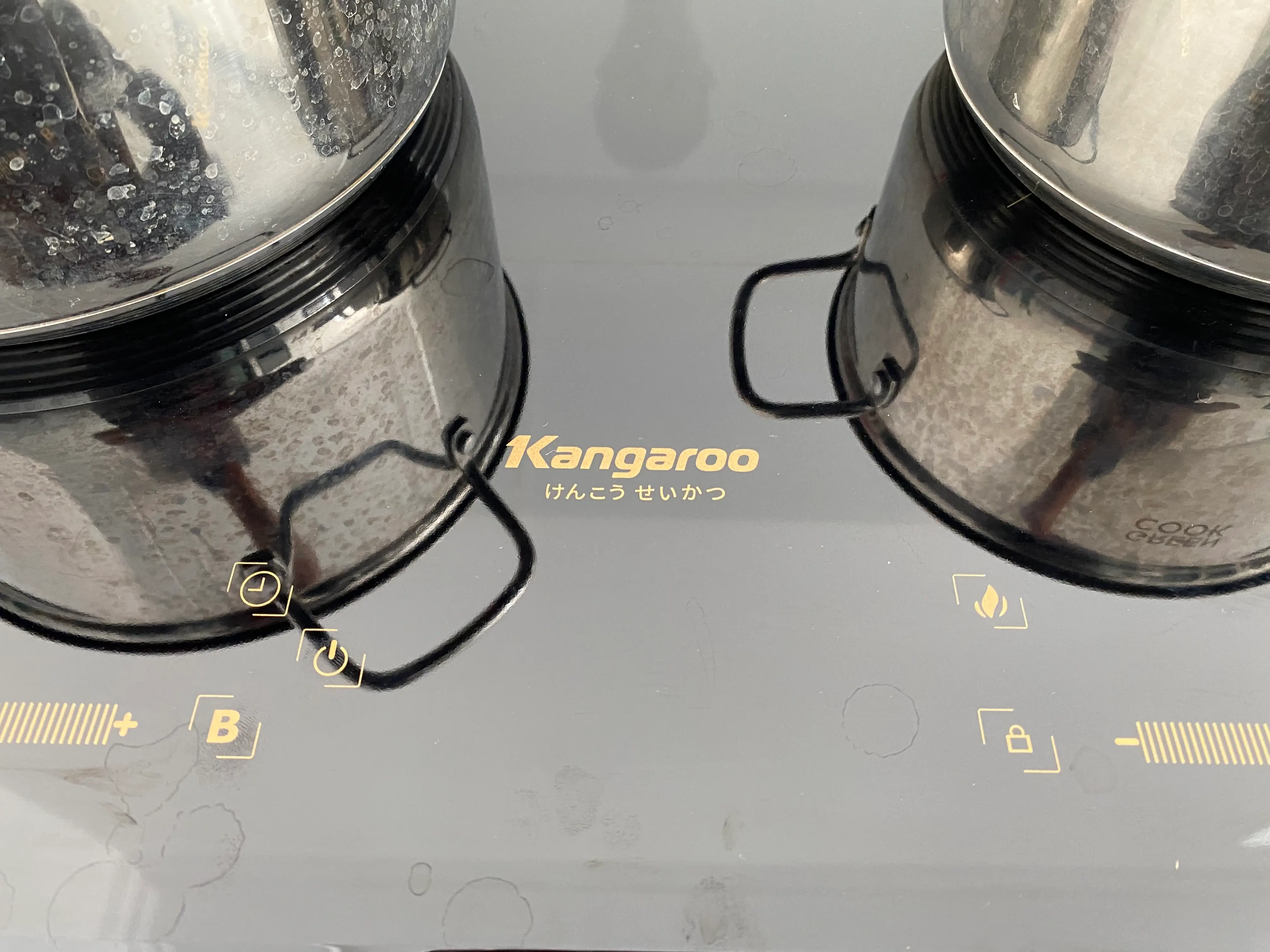 Khách hàng review Bếp từ đôi lắp âm Kangaroo KG859i 1