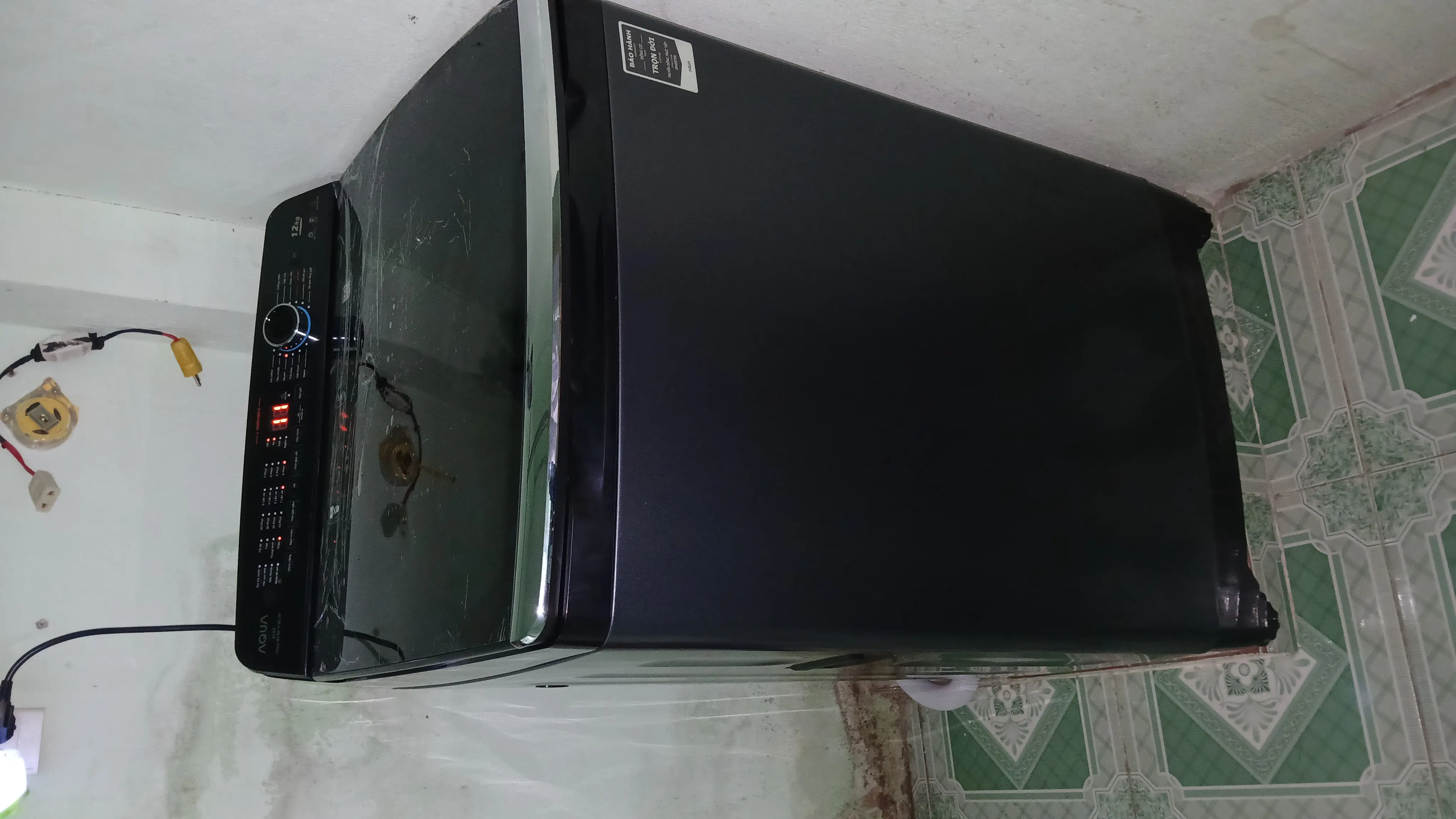 Khách hàng review Máy giặt Aqua Inverter 12 kg AQW-DR120HT BK 3
