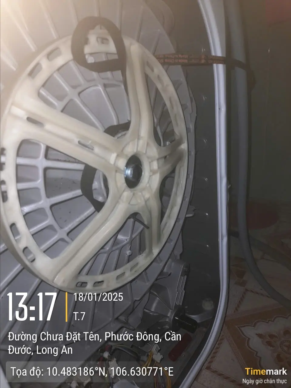 Khách hàng review Máy giặt Electrolux UltimateCare 100 Inverter 9 kg EWF9025DQWB 2
