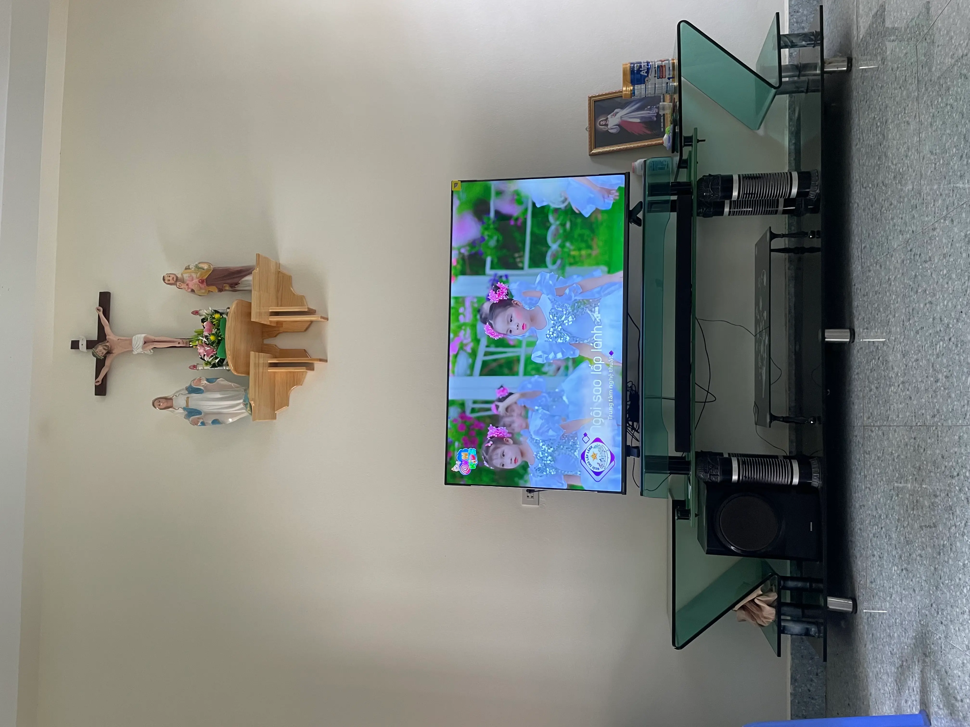 Khách hàng review Smart Tivi Toshiba AI 4K 55 inch 55E330MP 2