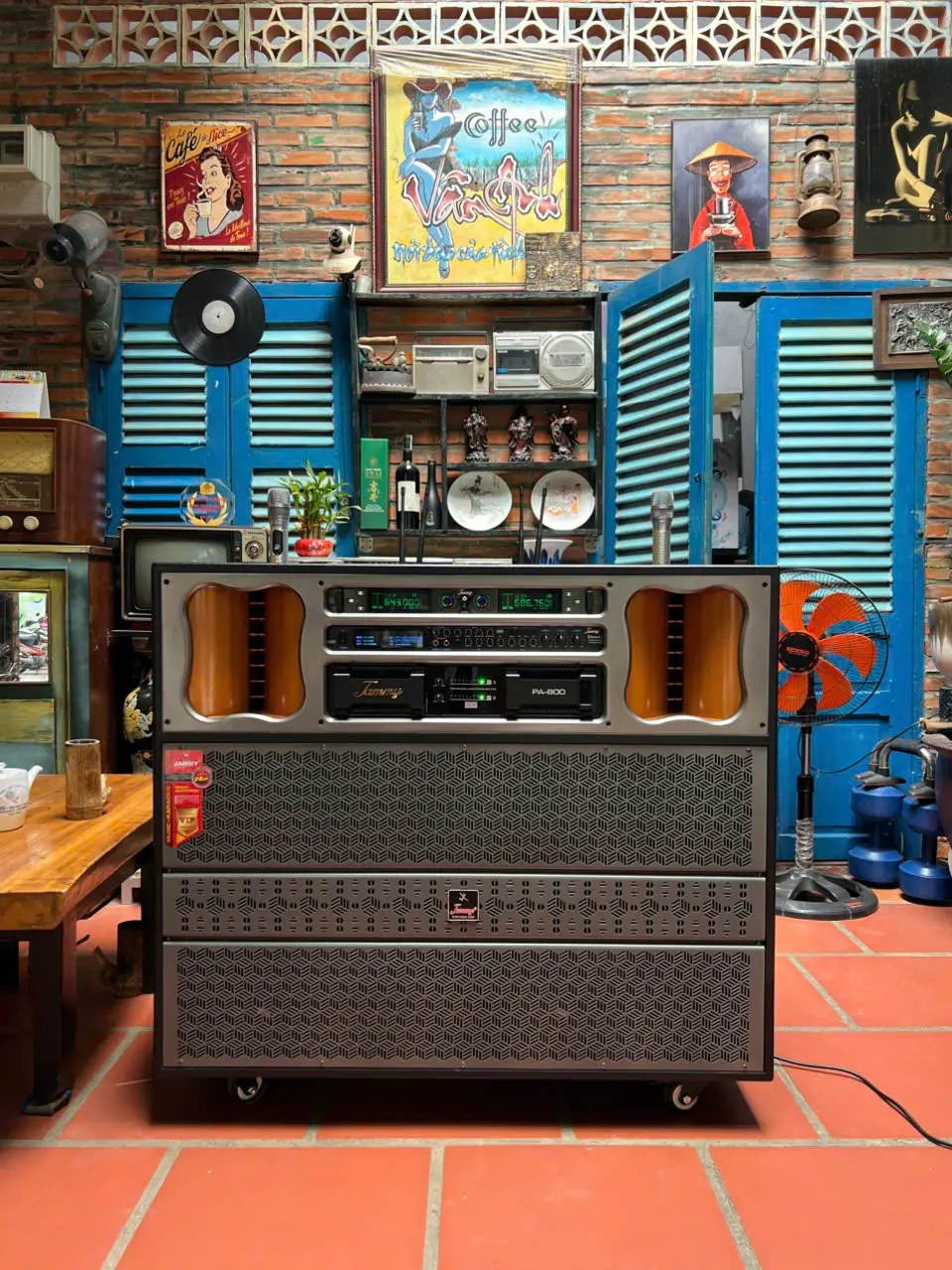 Khách hàng review Loa kéo điện karaoke Jammy N6868K Pro 4200W 9