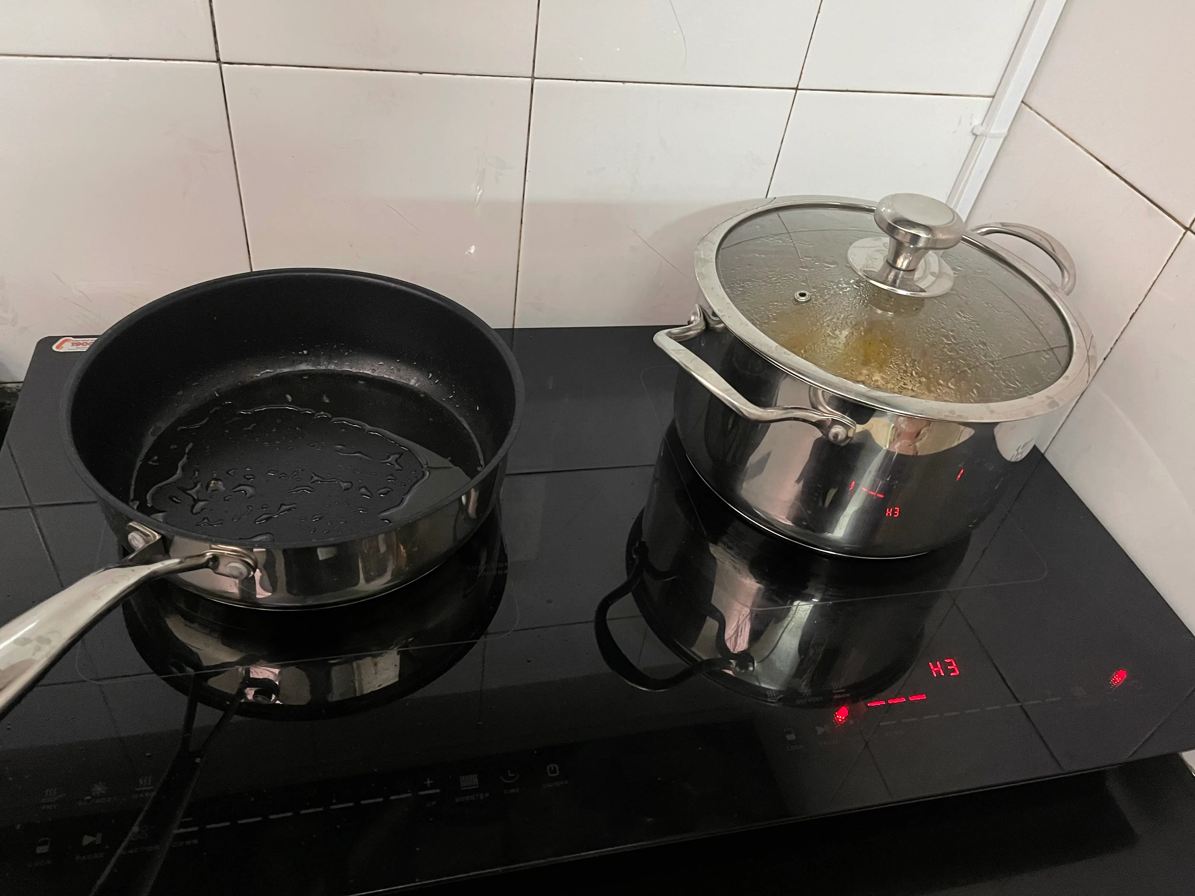 Khách hàng review Bếp từ đôi âm Hawonkoo CEH-266 5400W 25