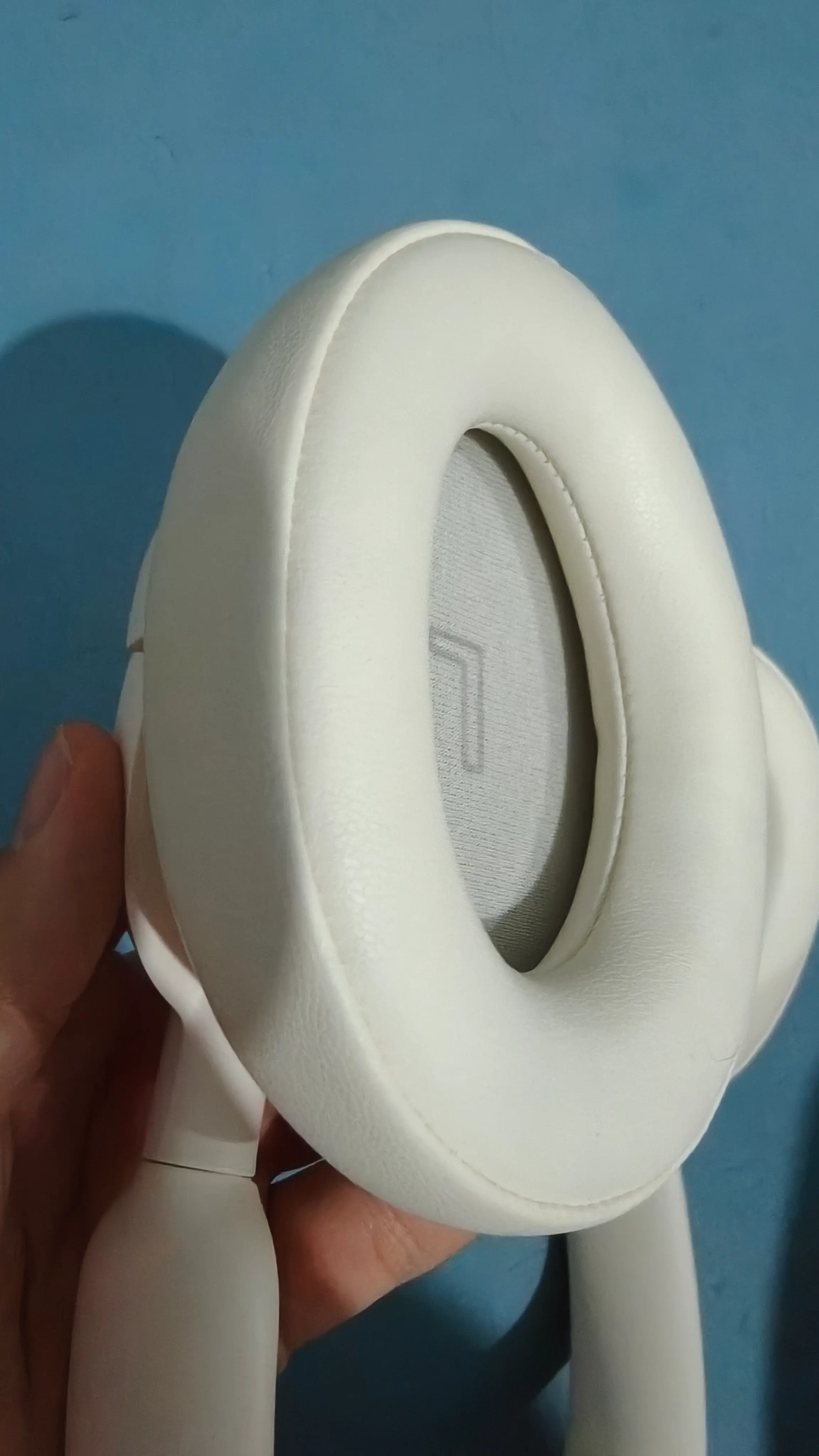 Khách hàng review Tai nghe Bluetooth chụp tai Baseus Bass BH1 Lite 2