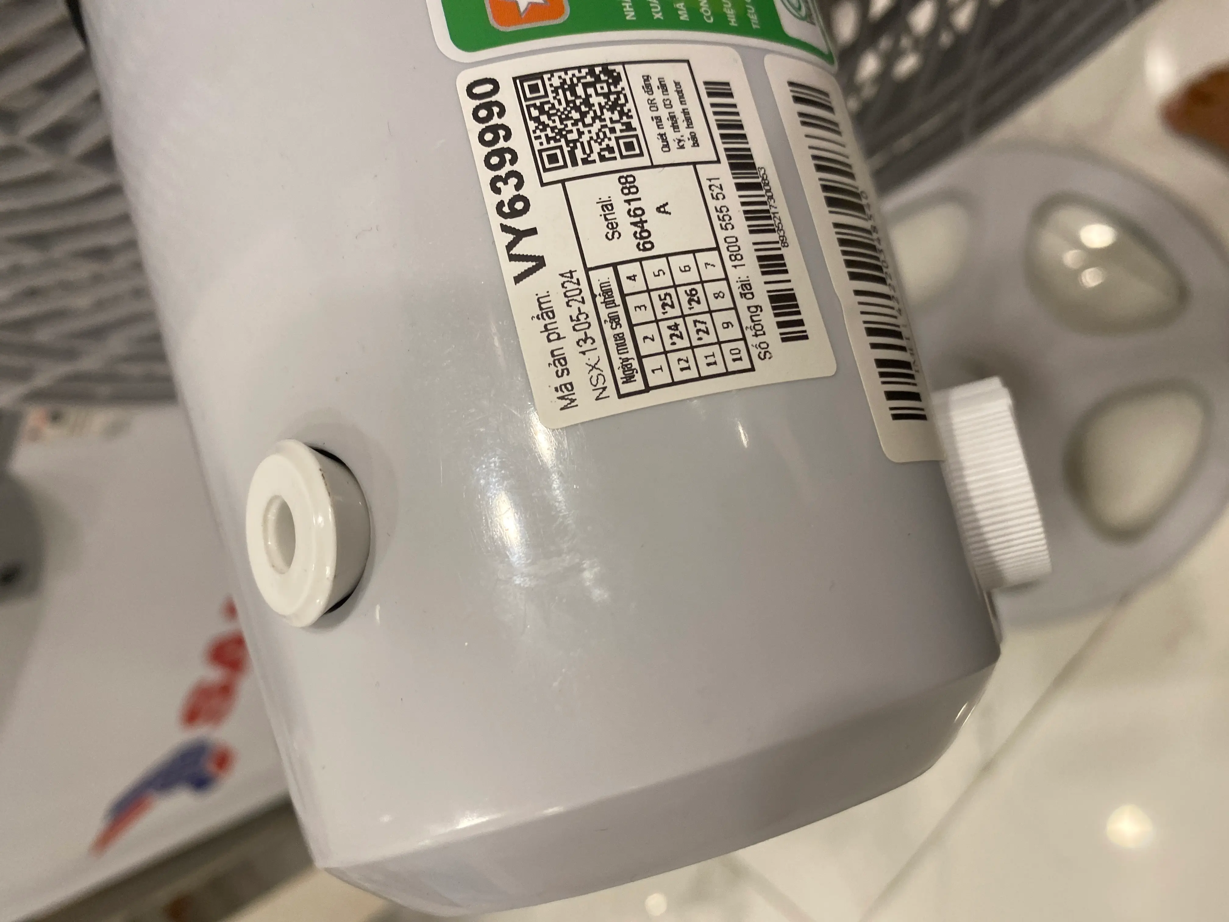 Khách hàng review Quạt đứng Asia 6 cánh VY639990 80W 4