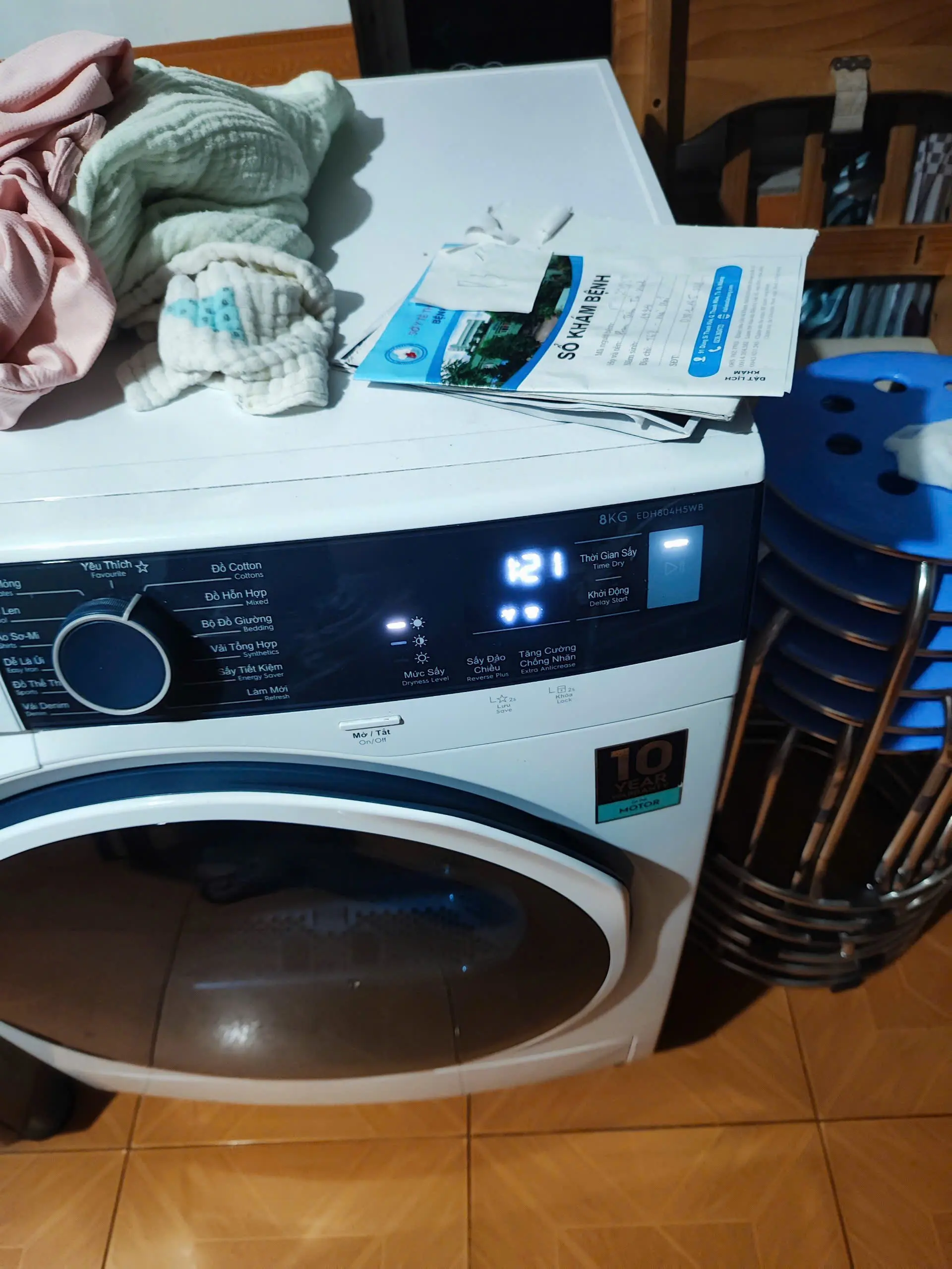 Khách hàng review Máy sấy bơm nhiệt Electrolux UltimateCare 8 kg EDH804H5WB 1