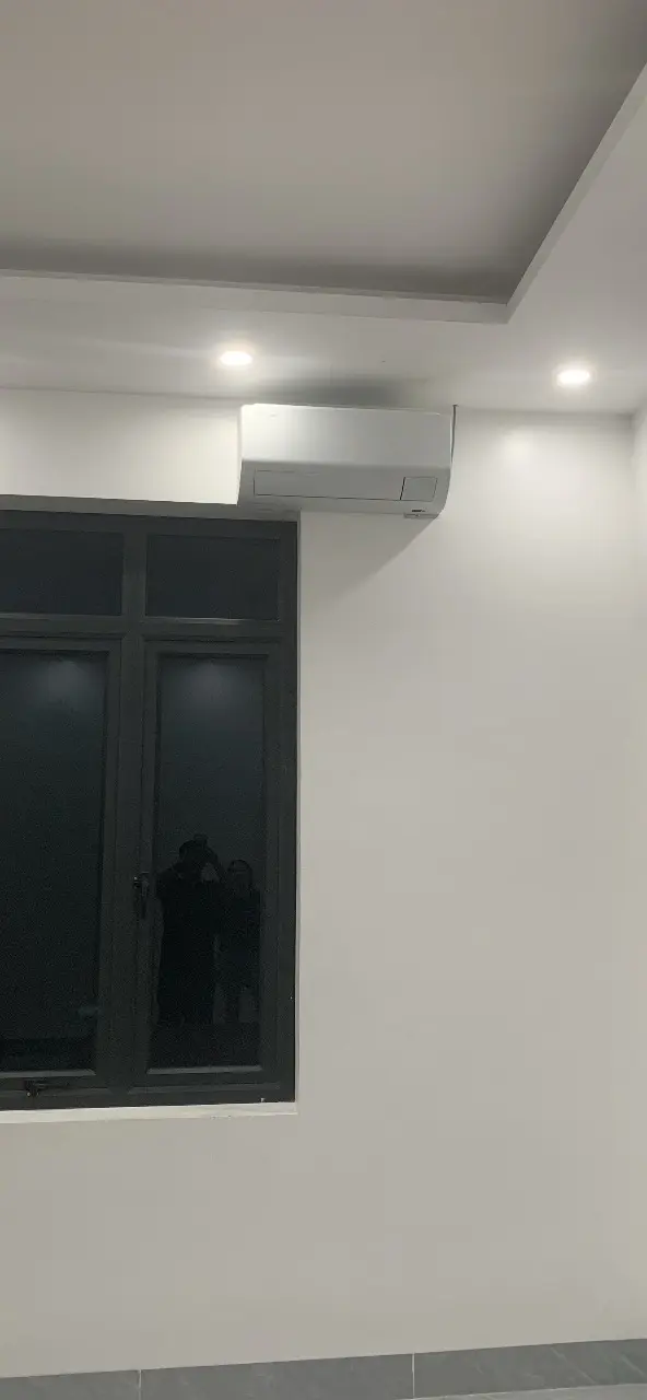 Khách hàng review Máy lạnh Samsung Inverter 1 HP AR10DYHZAWKNSV 1