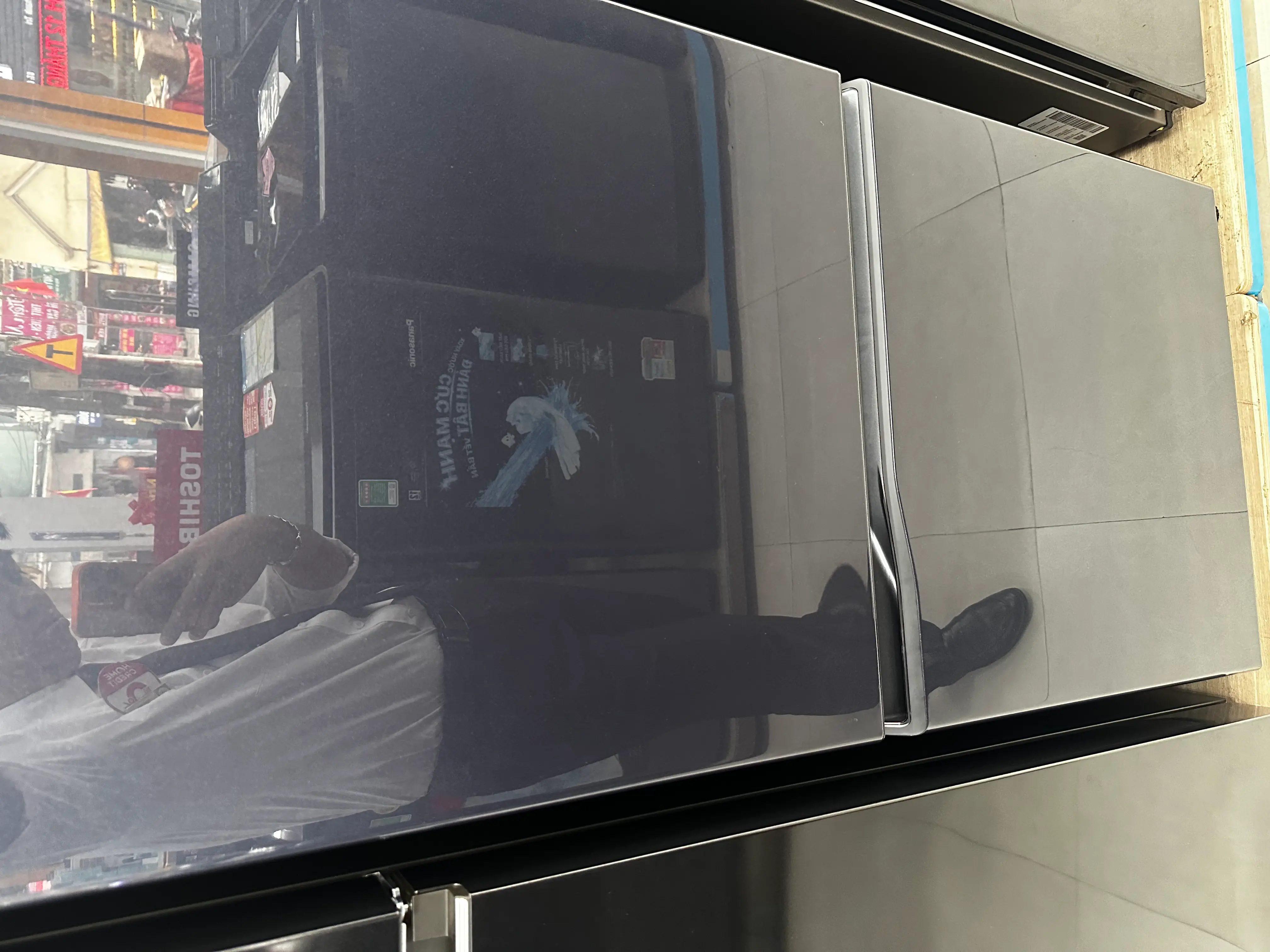 Khách hàng review Tủ lạnh Panasonic Inverter 251 lít NR-SP275CPAV 4