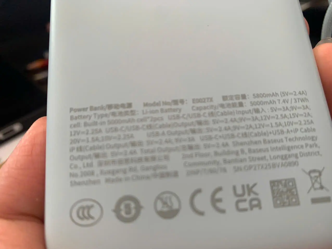 Khách hàng review Pin sạc dự phòng 10000mAh Type C PD QC 3.0 30W Baseus Comet Pro E0027X kèm Cáp Lightning và Type C 2