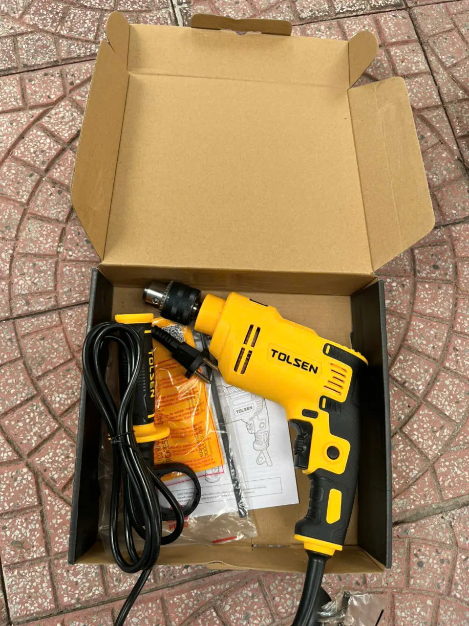 Khách hàng review Máy khoan động lực điện Tolsen 79506 850W 1