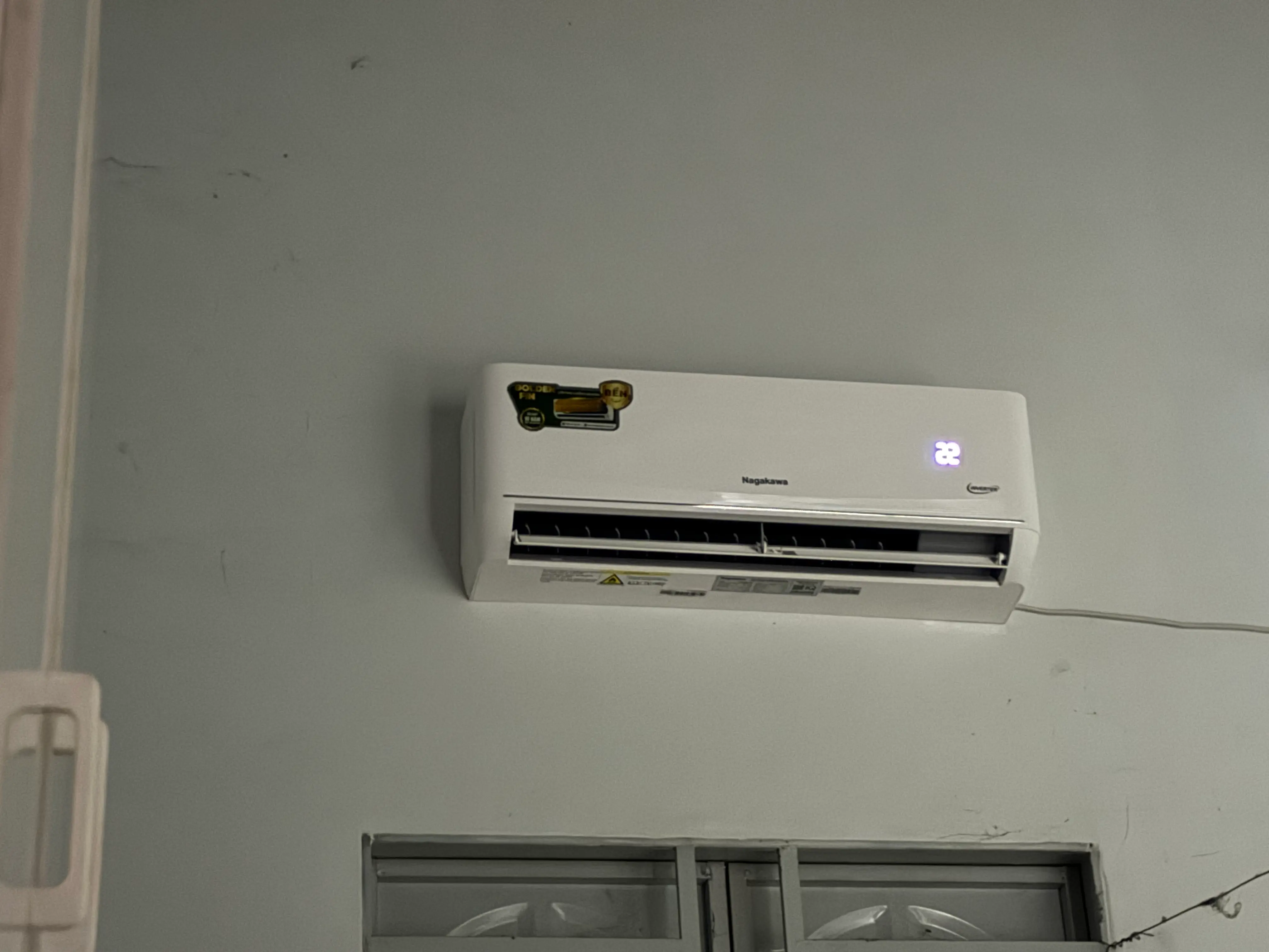 Khách hàng review Máy lạnh Nagakawa Inverter 1.5 HP NIS-C12R2T62 4