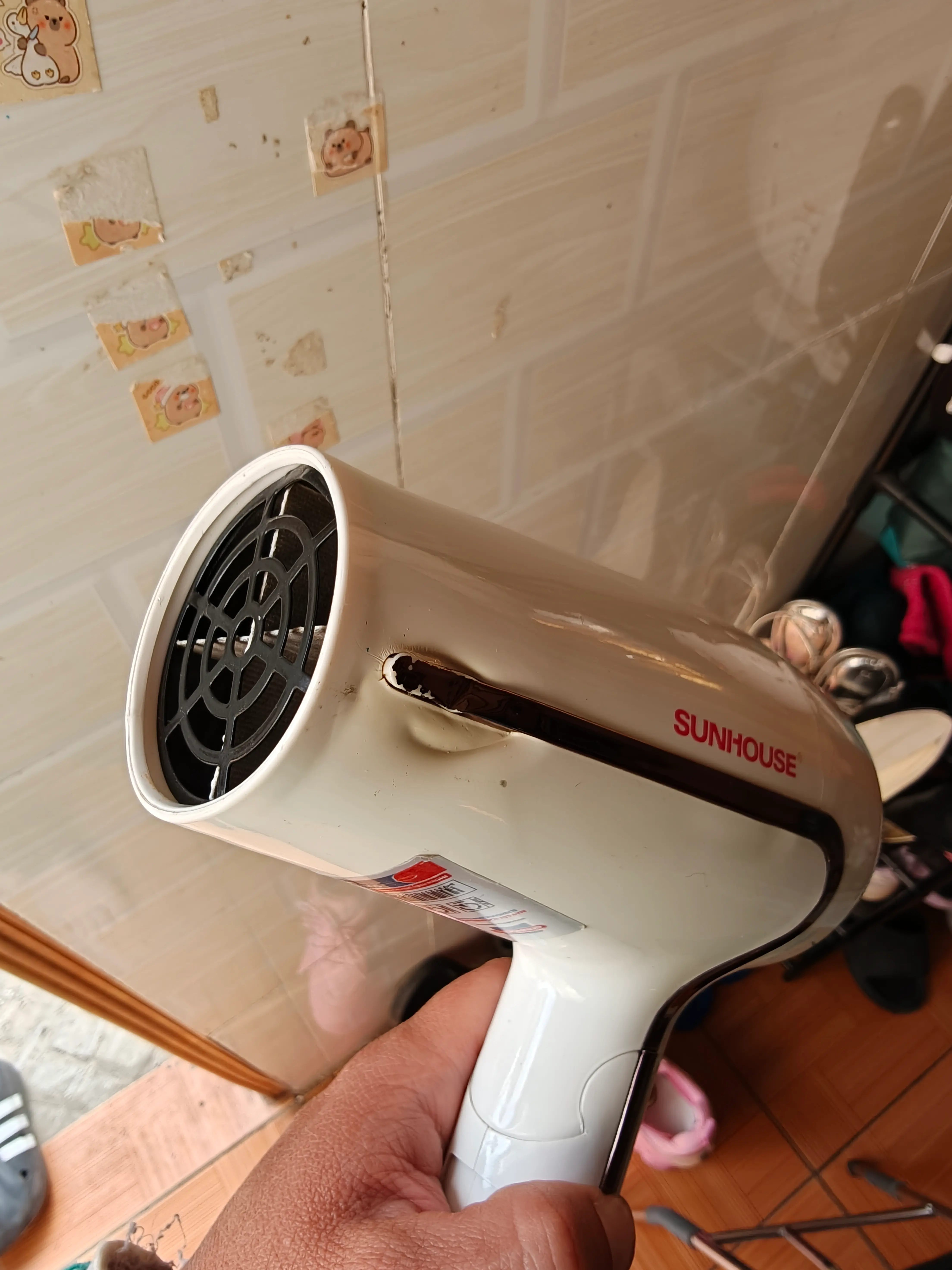 Khách hàng review Máy sấy tóc Sunhouse SHD2308W 1