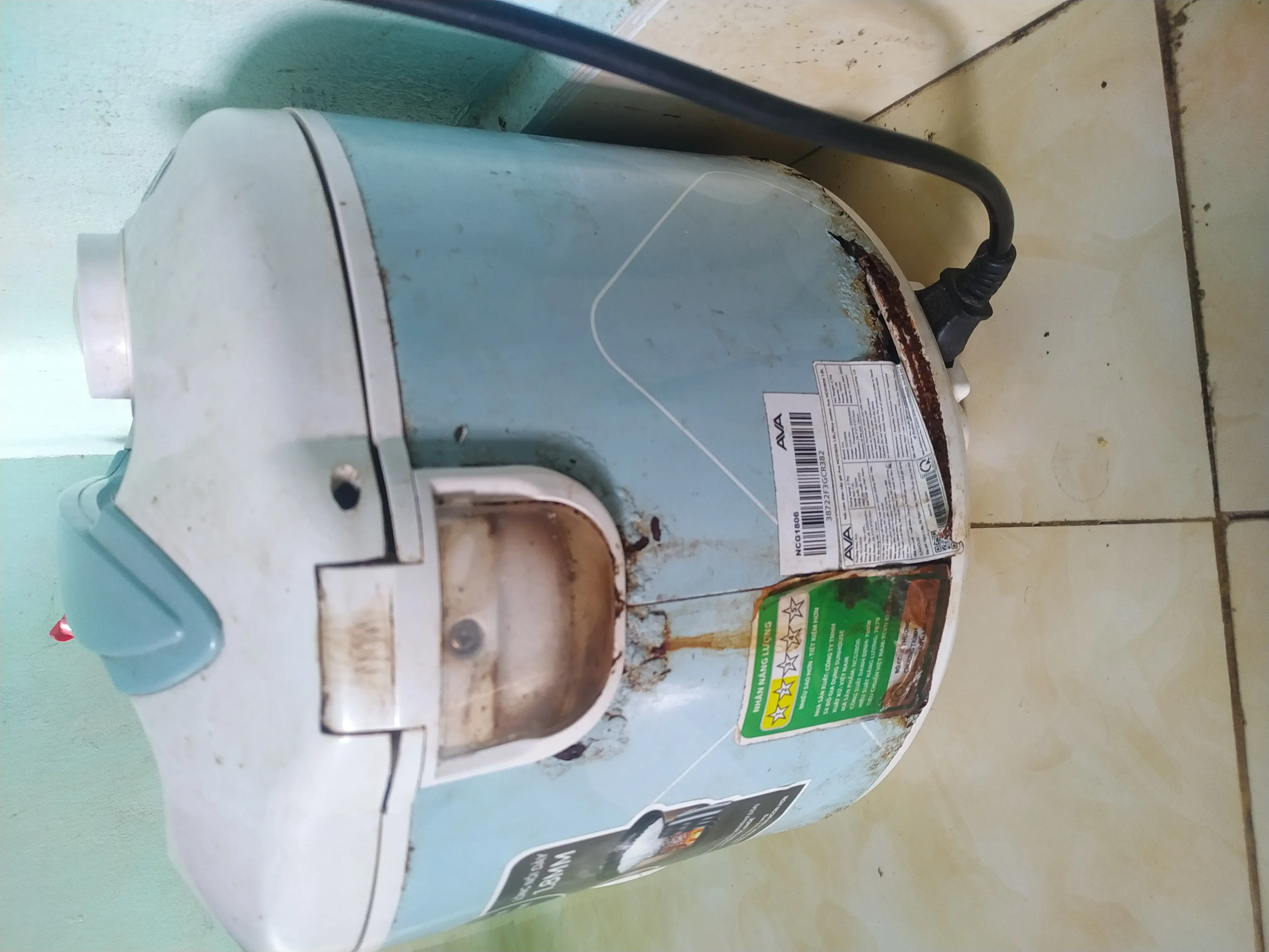 Khách hàng review Nồi cơm nắp gài AVA 1.8 lít NCG1806 3