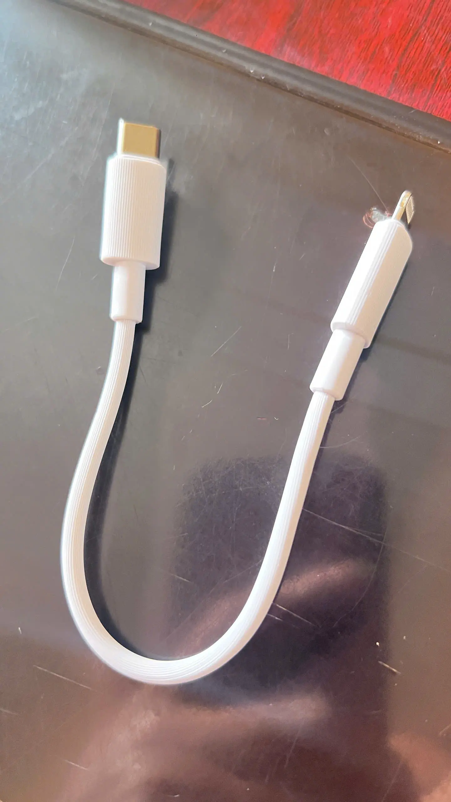 Khách hàng review Cáp sạc nhanh và truyền dữ liệu Type-C - Lightning 30W 0.2m Xmobile CS-DC06 1