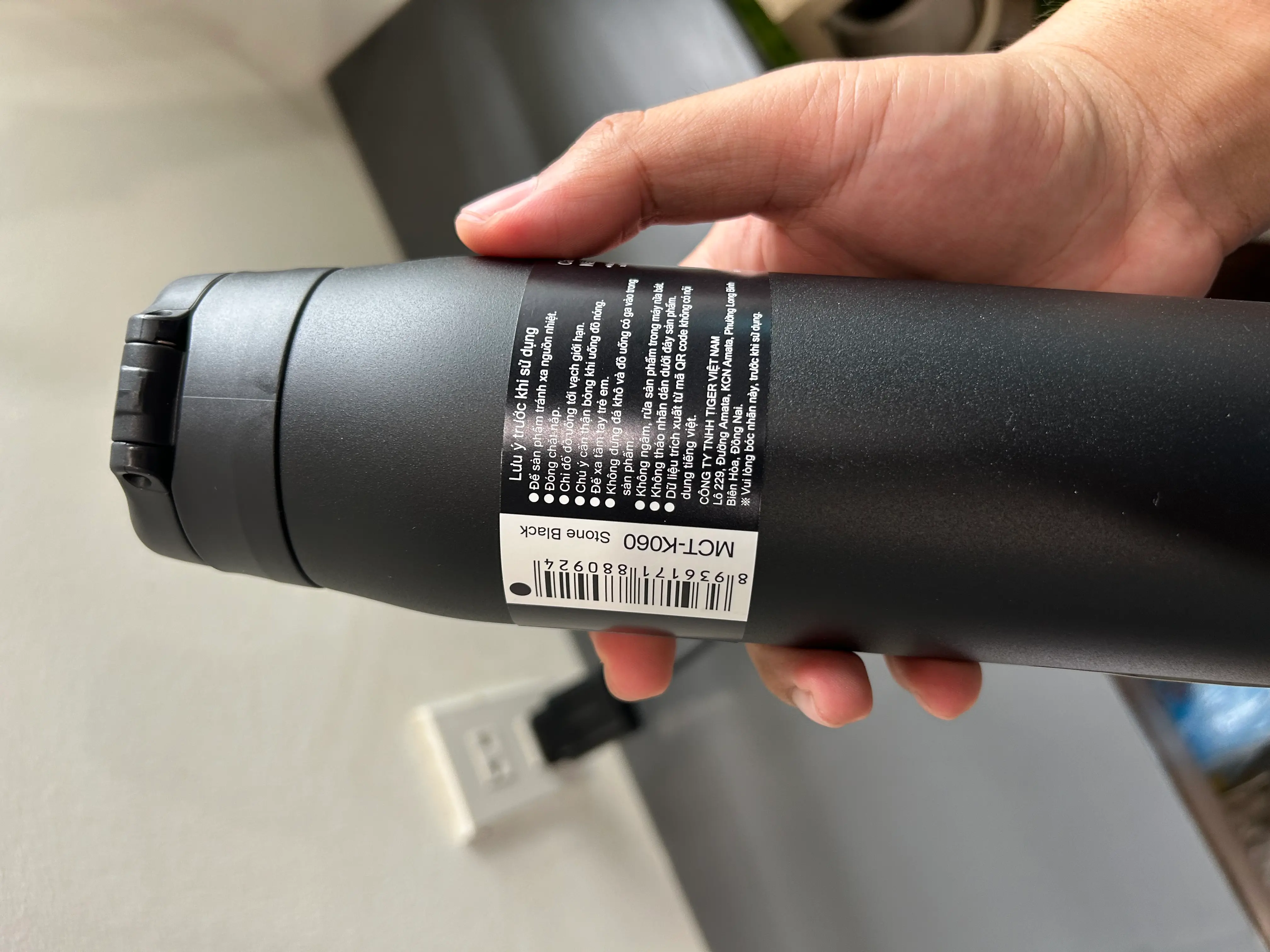 Khách hàng review Bình giữ nhiệt Inox 600 ml Tiger MCT-K060KKV 1