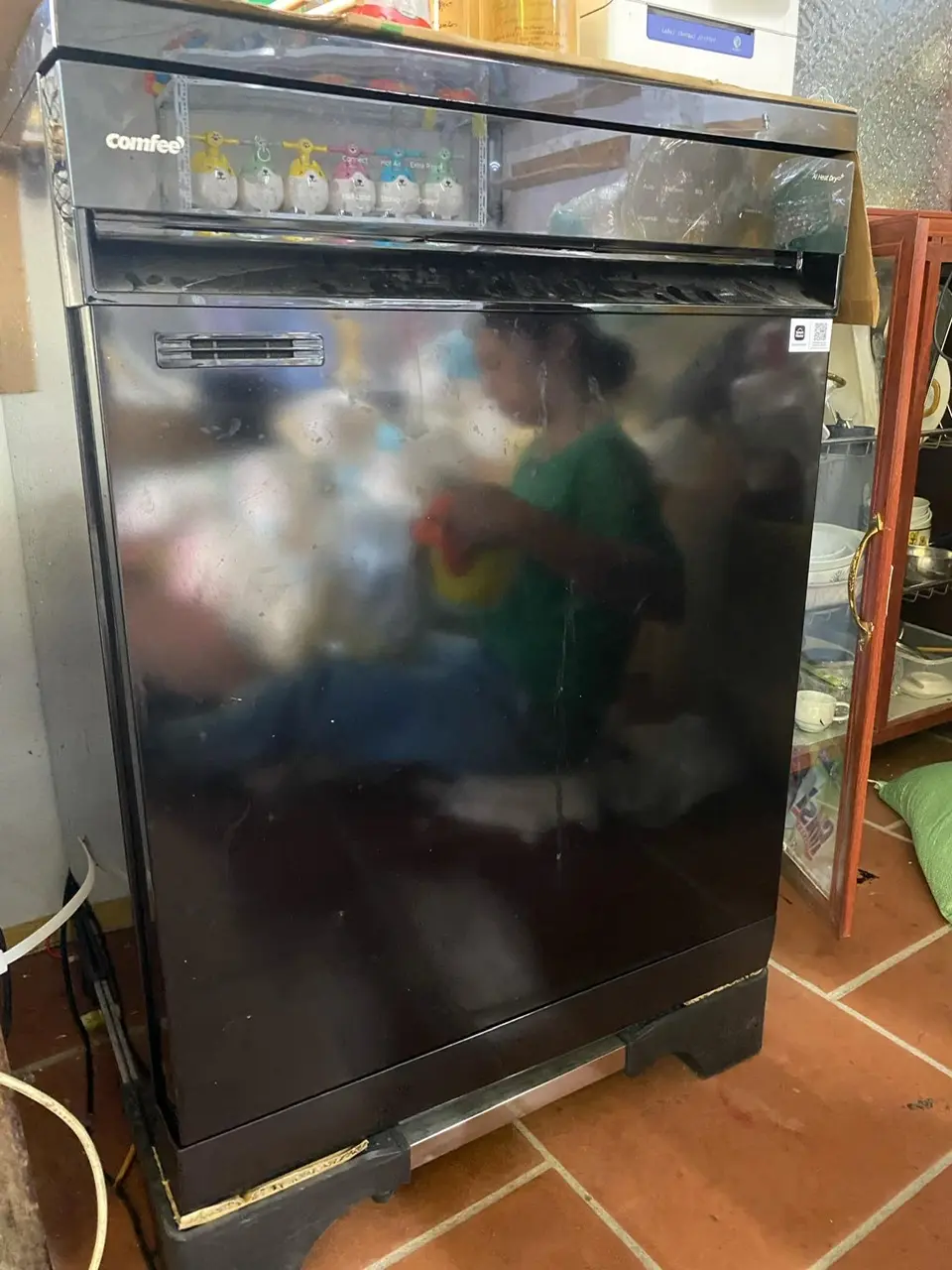Khách hàng review Máy rửa chén độc lập Comfee CDWEF1401HB-W-VN 5