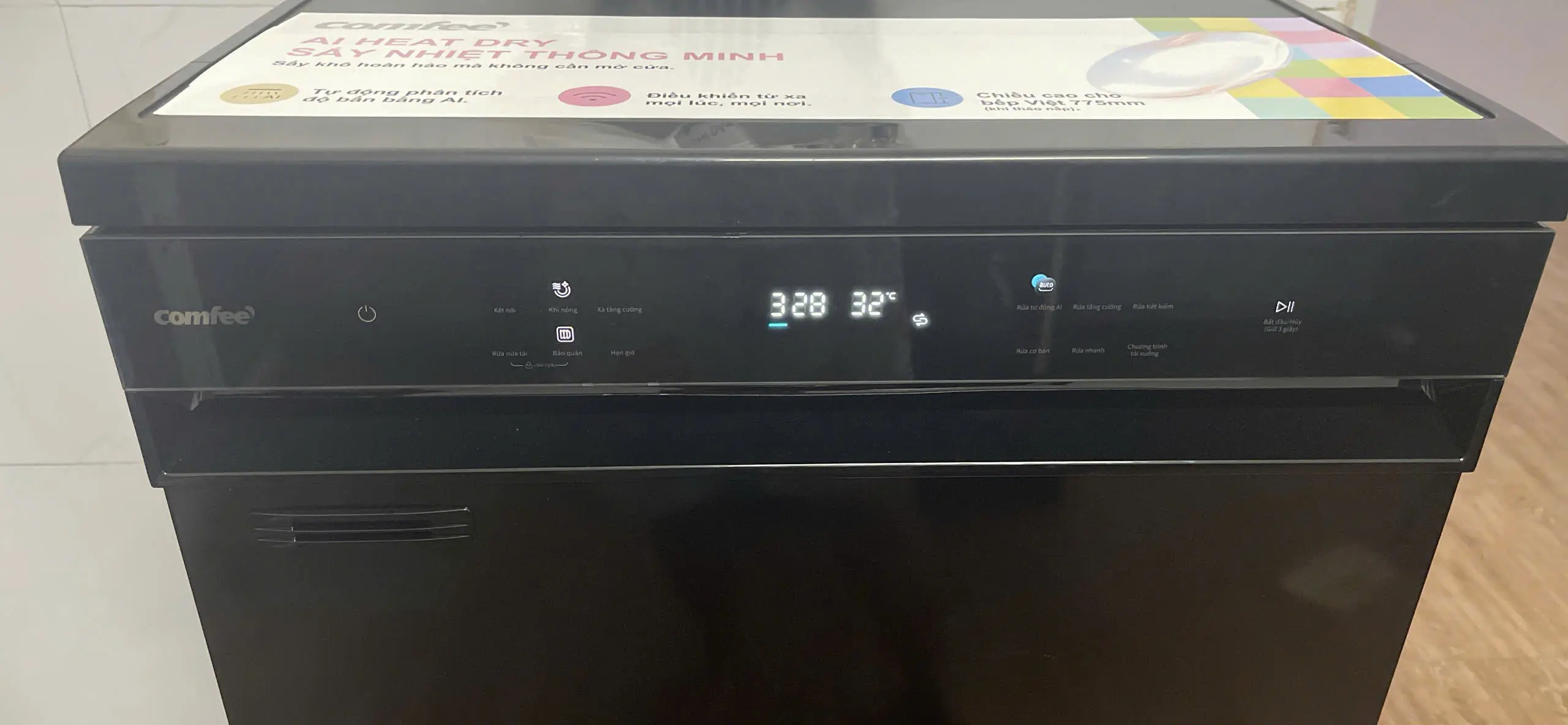 Khách hàng review Máy rửa chén độc lập Comfee CDWEF1401HB-W-VN 3