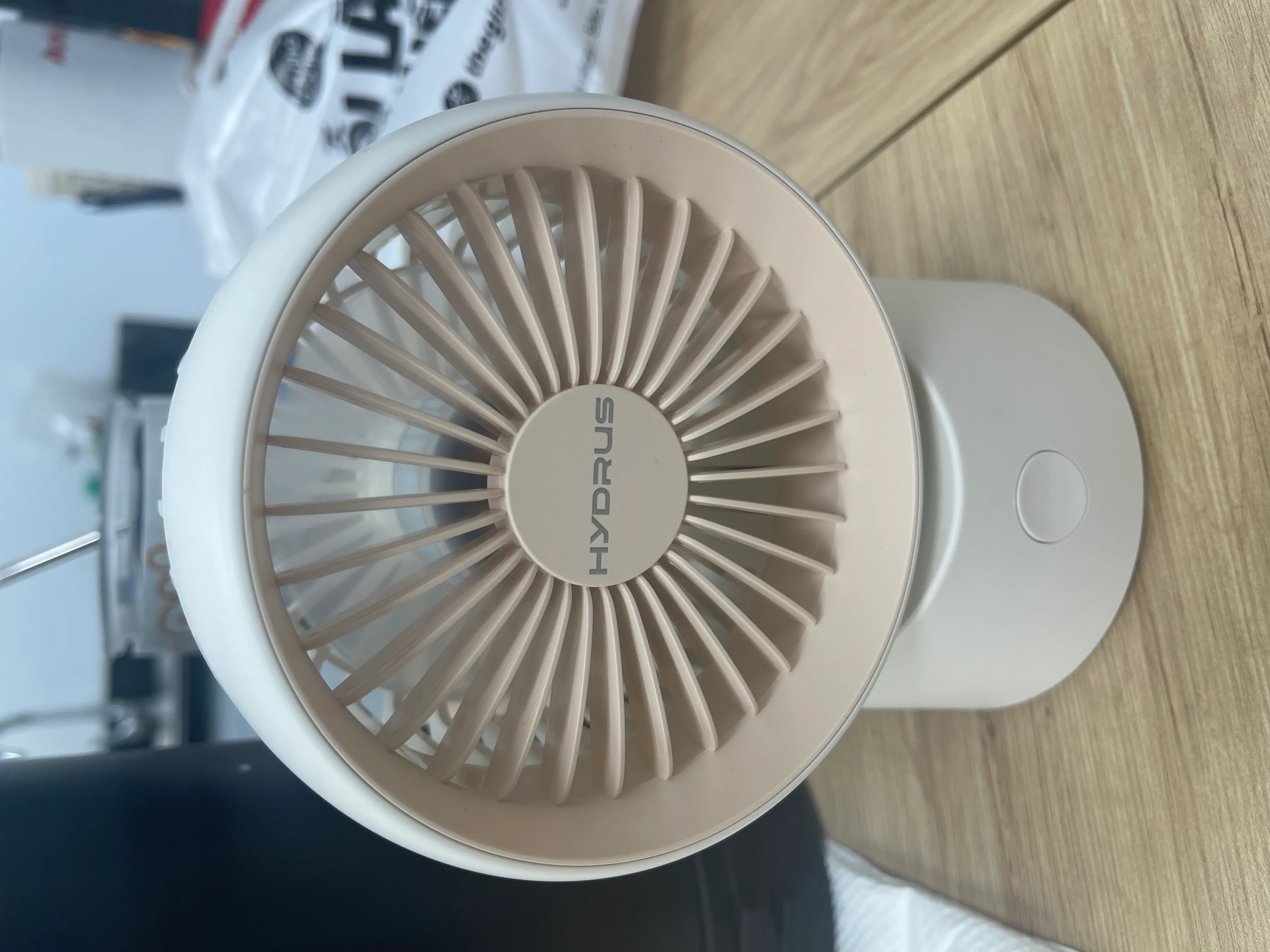 Khách hàng review Quạt để bàn mini Hydrus JF-96 1