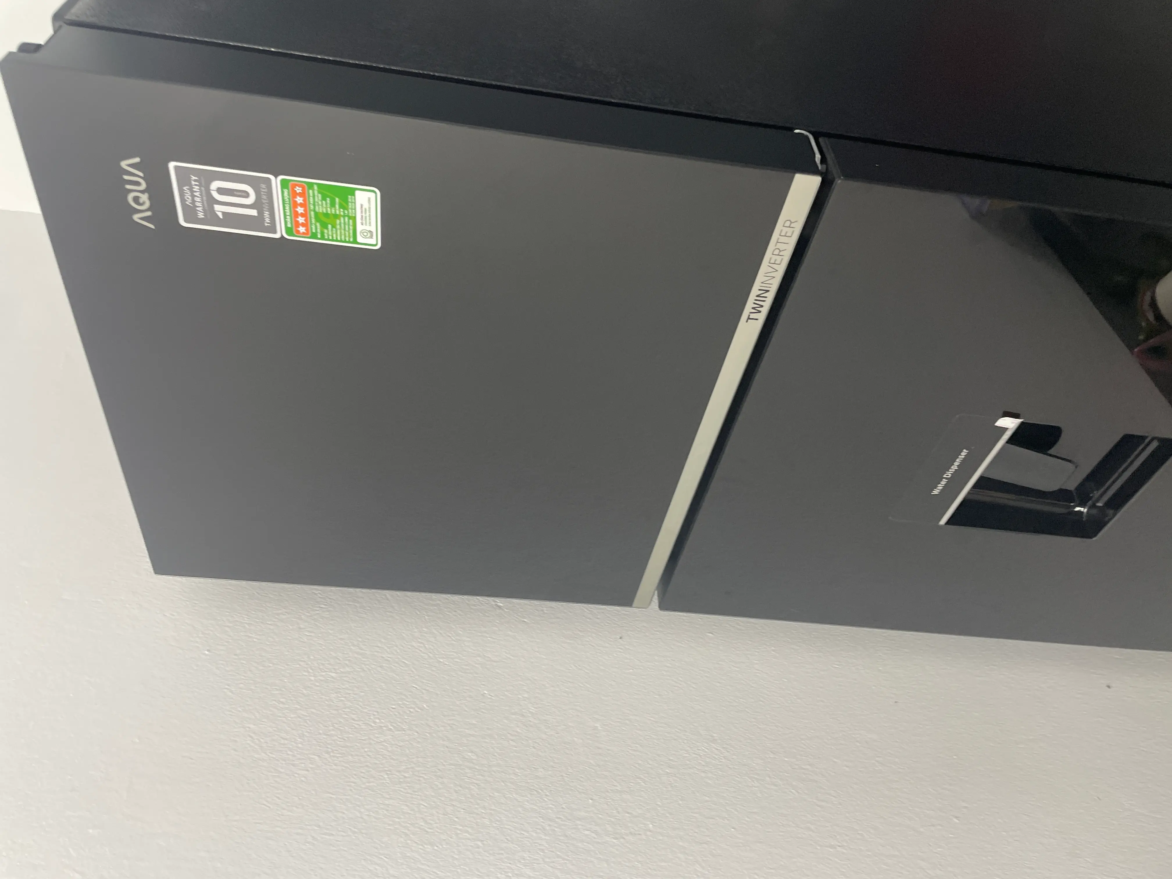 Khách hàng review Tủ lạnh Aqua Inverter 358 lít AQR-T410FA(WGB) 1