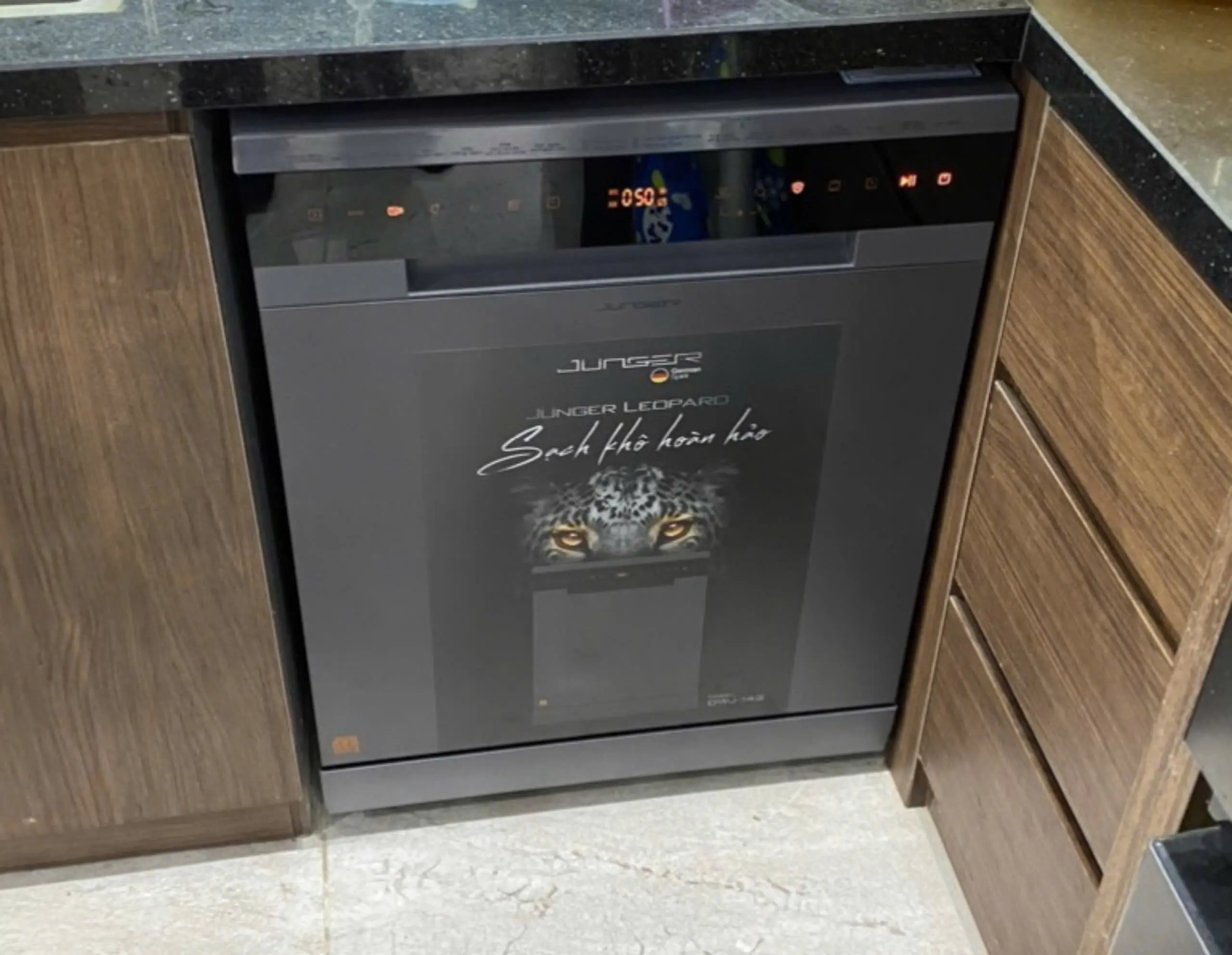 Khách hàng review Máy rửa chén độc lập Junger Leopard DWJ-143 60