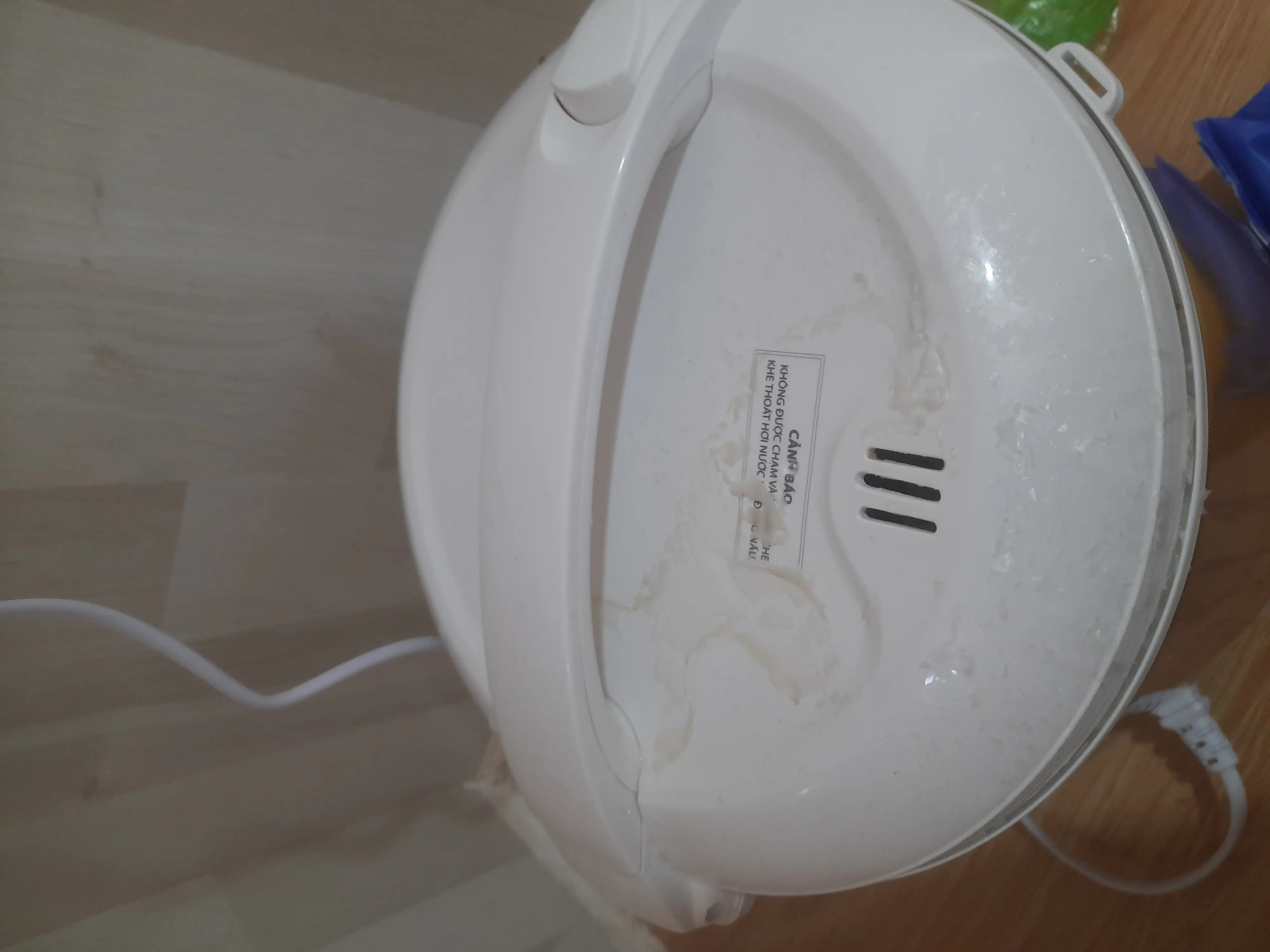 Khách hàng review Nồi cơm nắp gài Toshiba 1.8 lít RC-18JH1TVN(N) 2