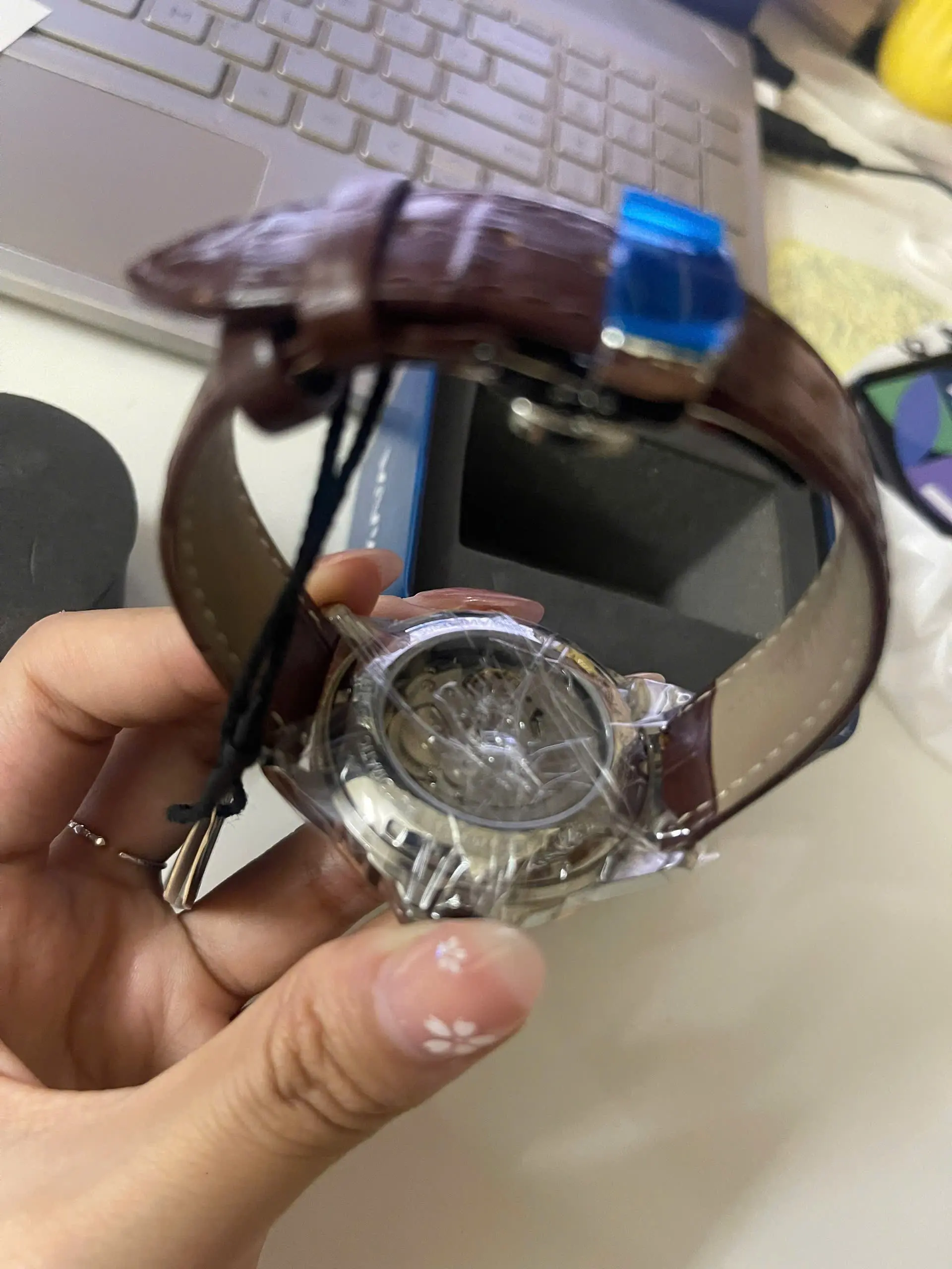 Khách hàng review Đồng hồ MVW Star 41.5 mm Nam MLA004-02N 3