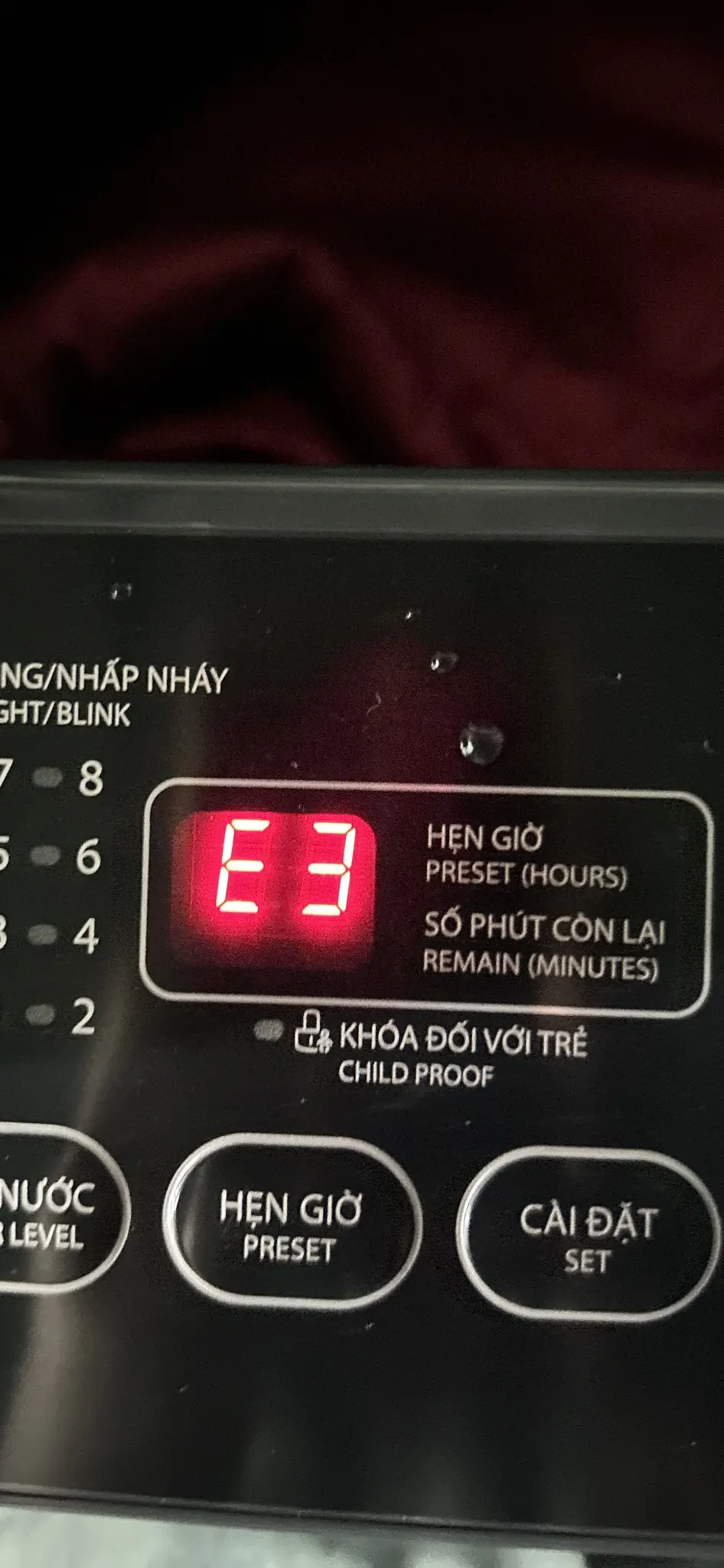 Khách hàng review Máy giặt Toshiba 8 kg AW-M905BV(MK) 2