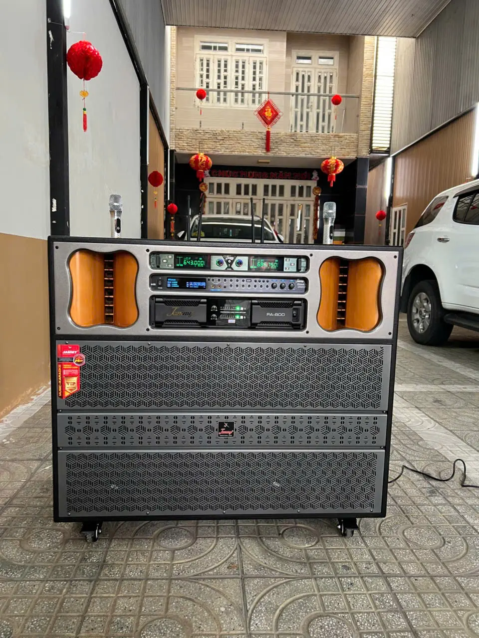 Khách hàng review Loa kéo điện karaoke Jammy N6868K Pro 4200W 7
