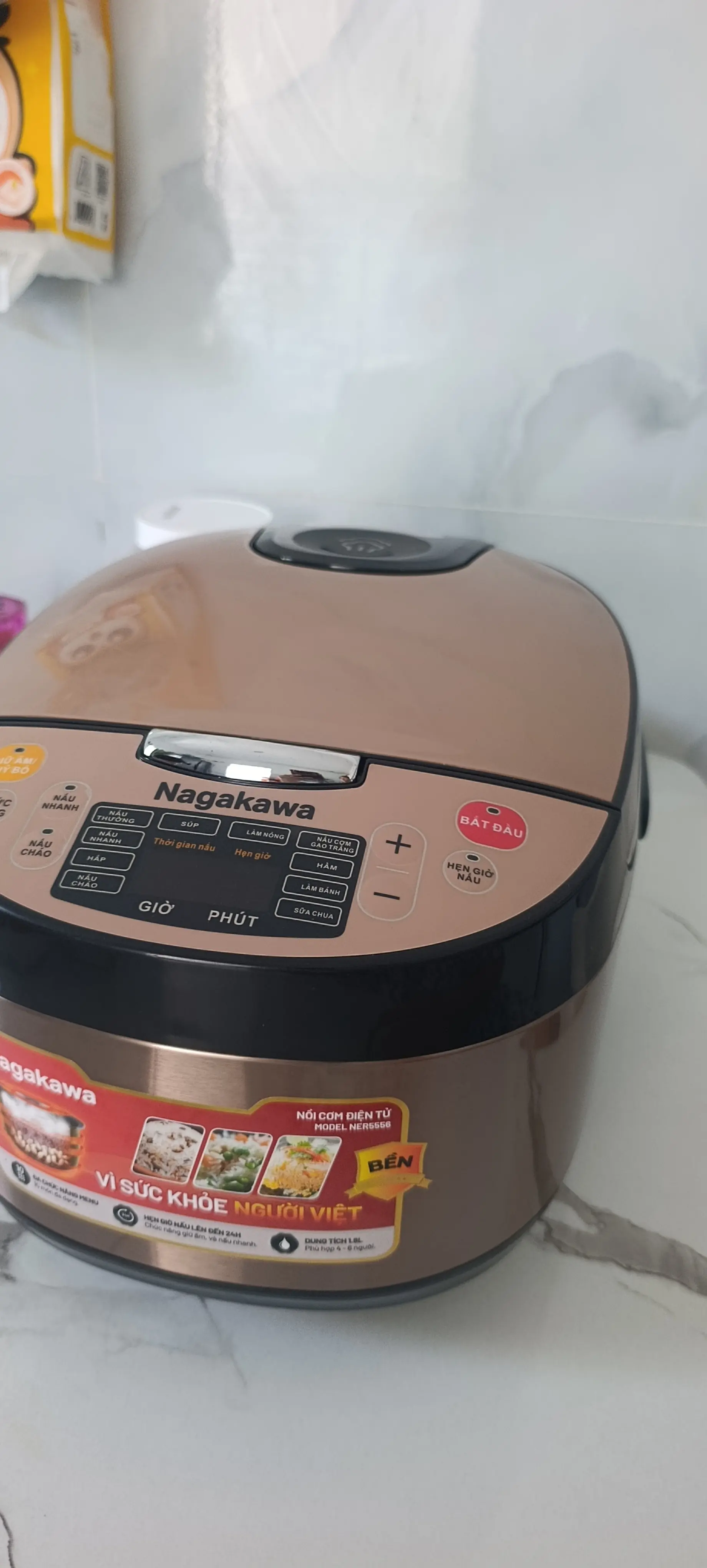 Khách hàng review Nồi cơm điện tử Nagakawa 1.8 lít NER5556 2
