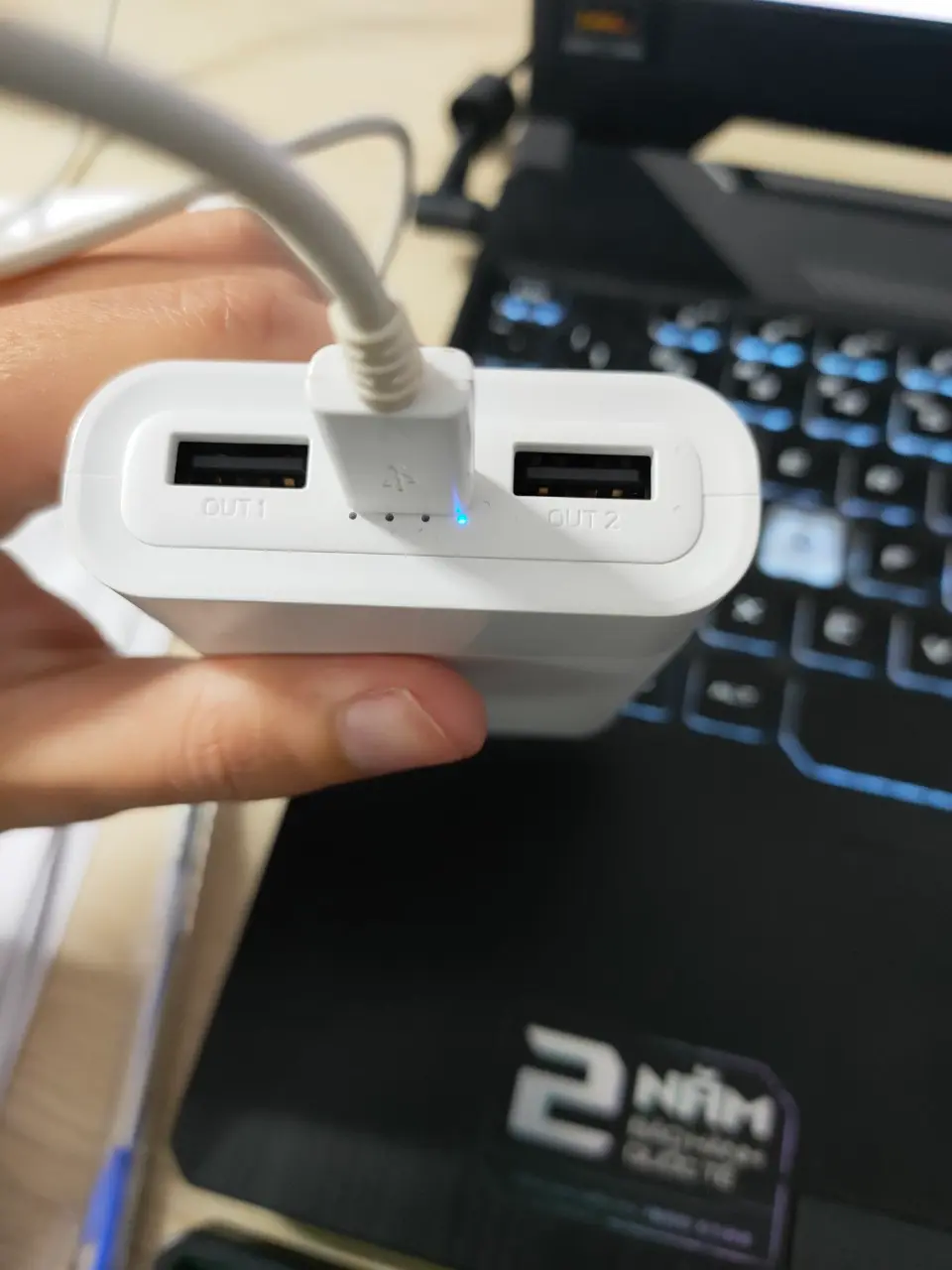 Khách hàng review Pin sạc dự phòng Polymer 10000mAh 12W AVA  JP299 2