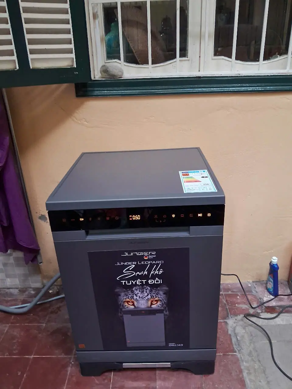 Khách hàng review Máy rửa chén độc lập Junger Leopard DWJ-143 15