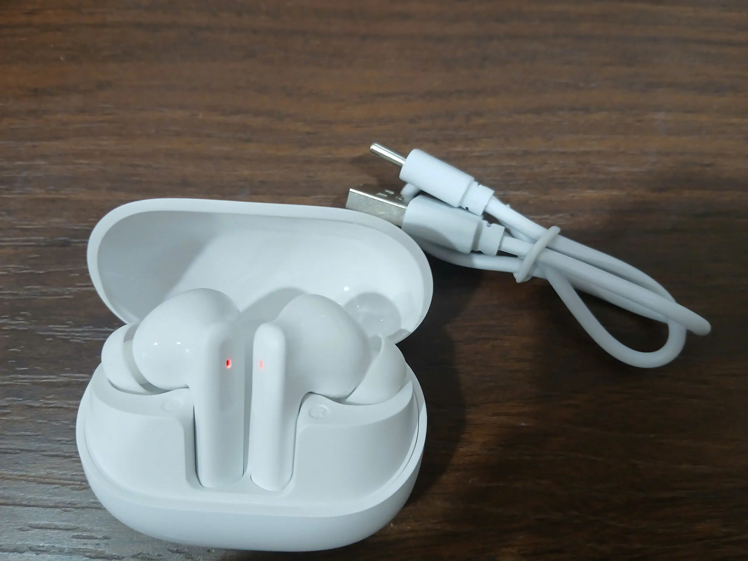 Khách hàng review Tai nghe Bluetooth True Wireless AVA  FreeGo PT52 4