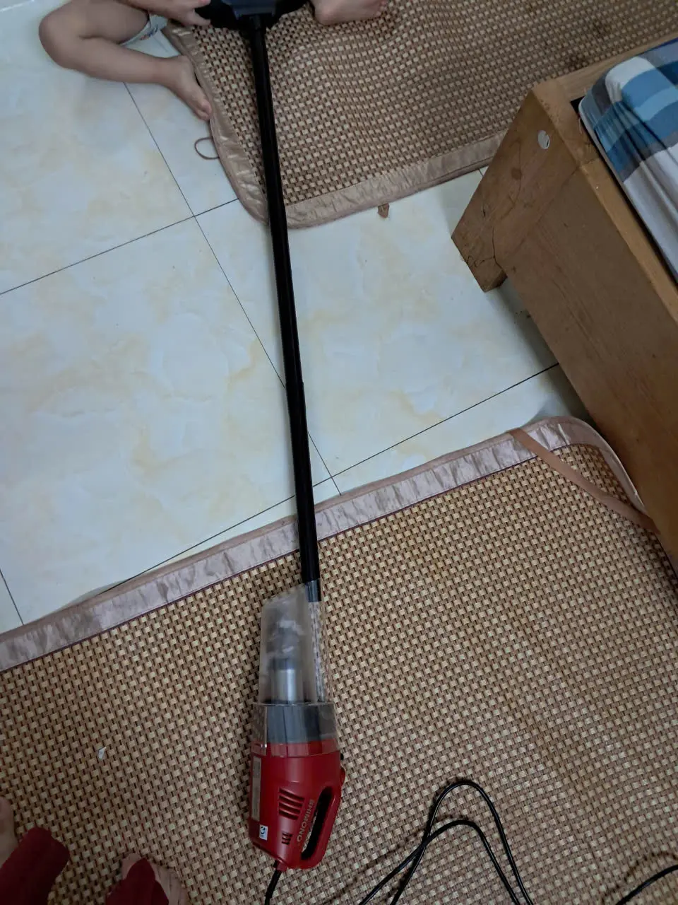 Khách hàng review Máy hút bụi cầm tay Shimono SVC1020 2