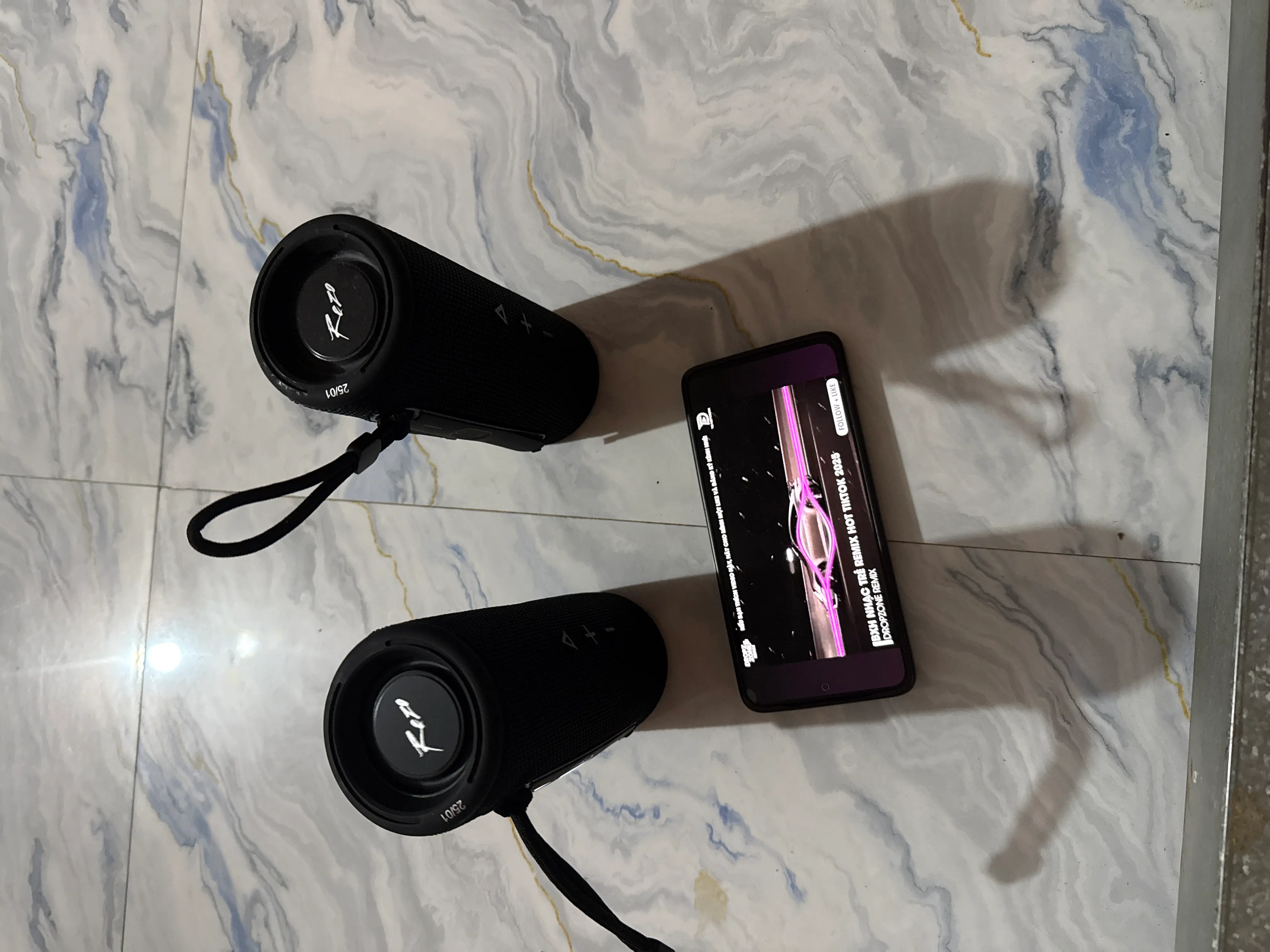 Khách hàng review Loa Bluetooth Rezo Go More 1 3