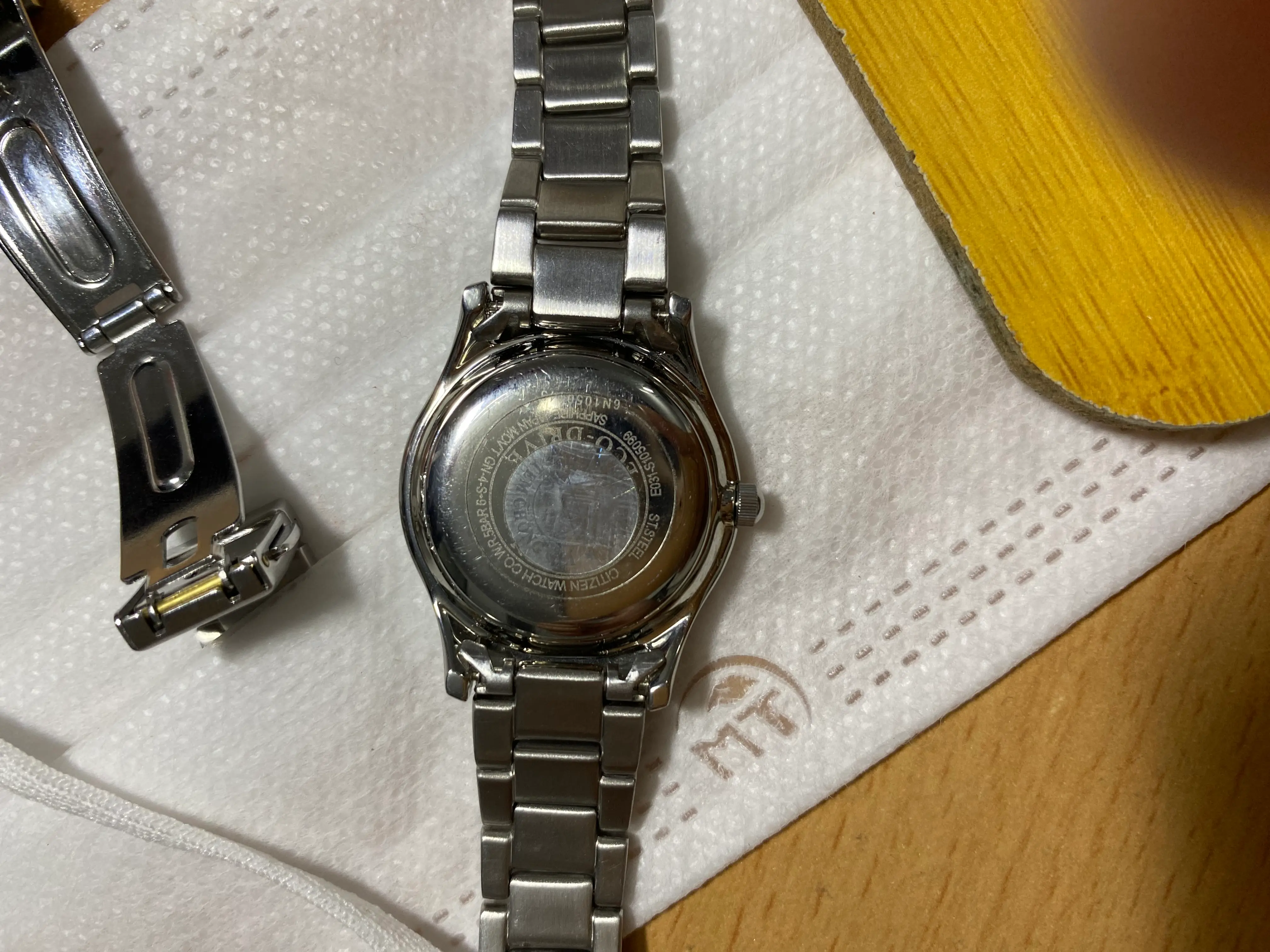 Khách hàng review Đồng hồ CITIZEN 27.7 mm Nữ EM0401-59E 1