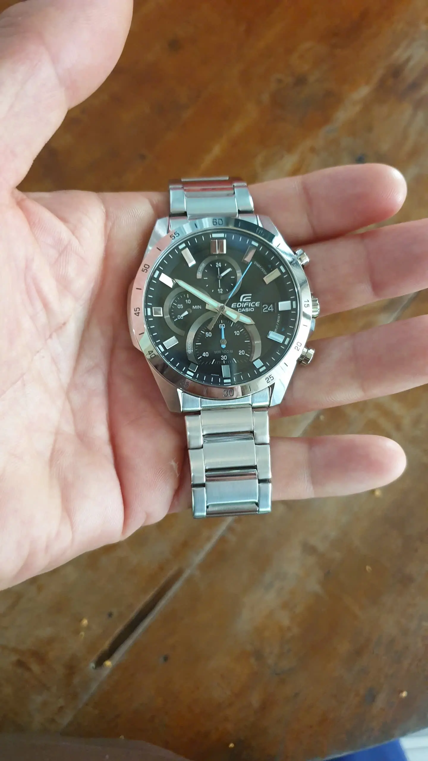 Khách hàng review Đồng hồ EDIFICE CASIO 47.1 mm Nam EFR-571D-1AVUDF 1
